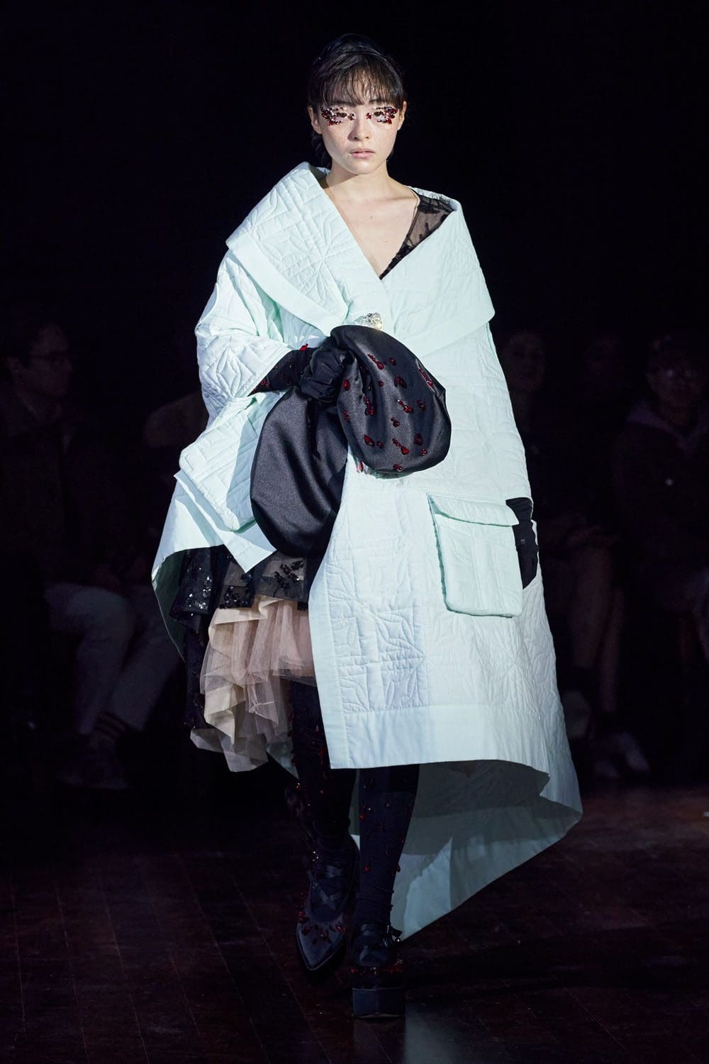 Simone Rocha Autunno Inverno 2022-2023 Londra RUNWAY MAGAZINE