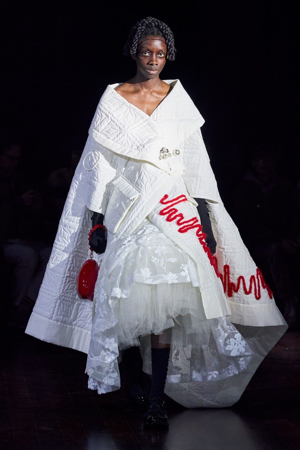 Simone Rocha Autunno Inverno 2022-2023 Londra RUNWAY MAGAZINE