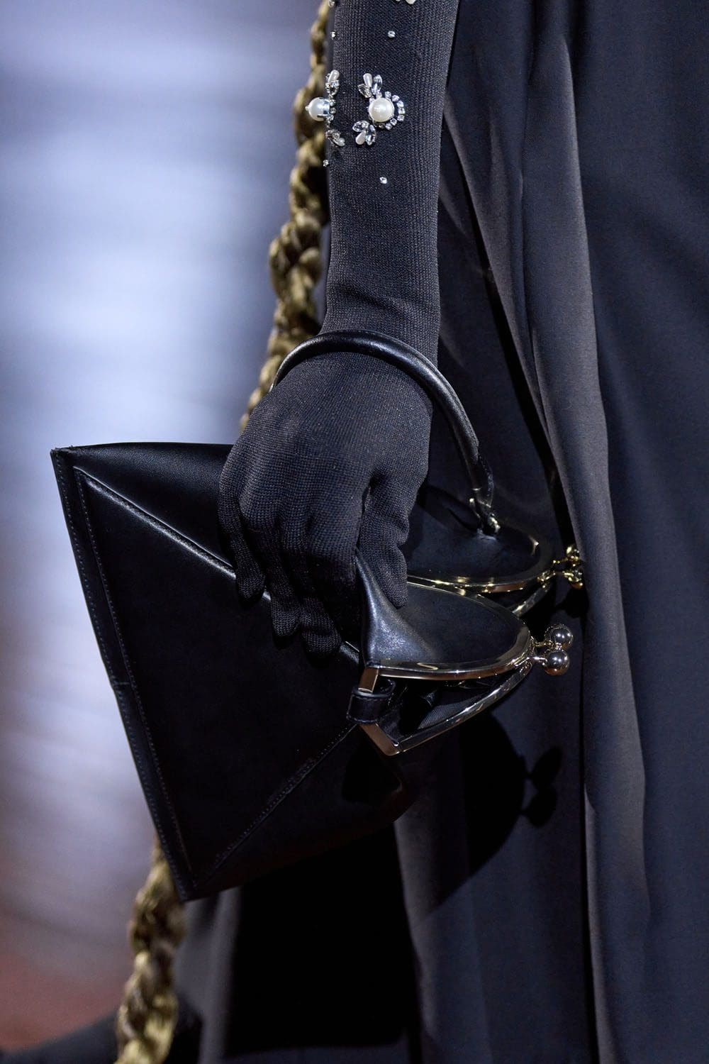 Simone Rocha Autunno Inverno 2022-2023 Londra RUNWAY MAGAZINE