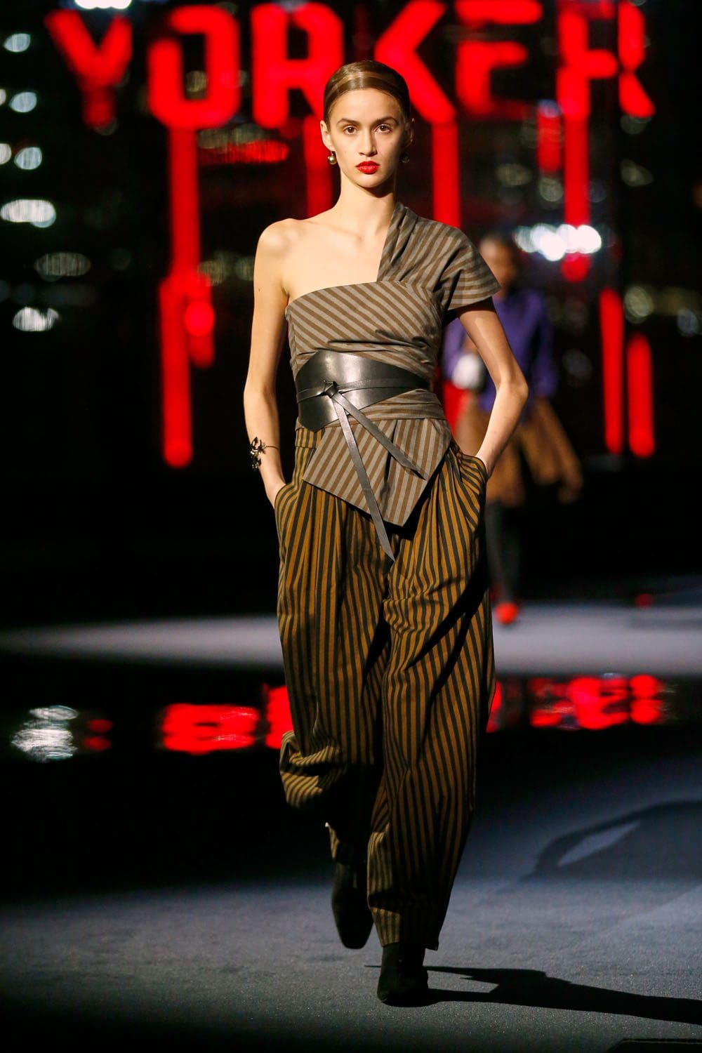 Tory Burch Fall Winter 2022-2023 by RUNWAY MAGAZINE