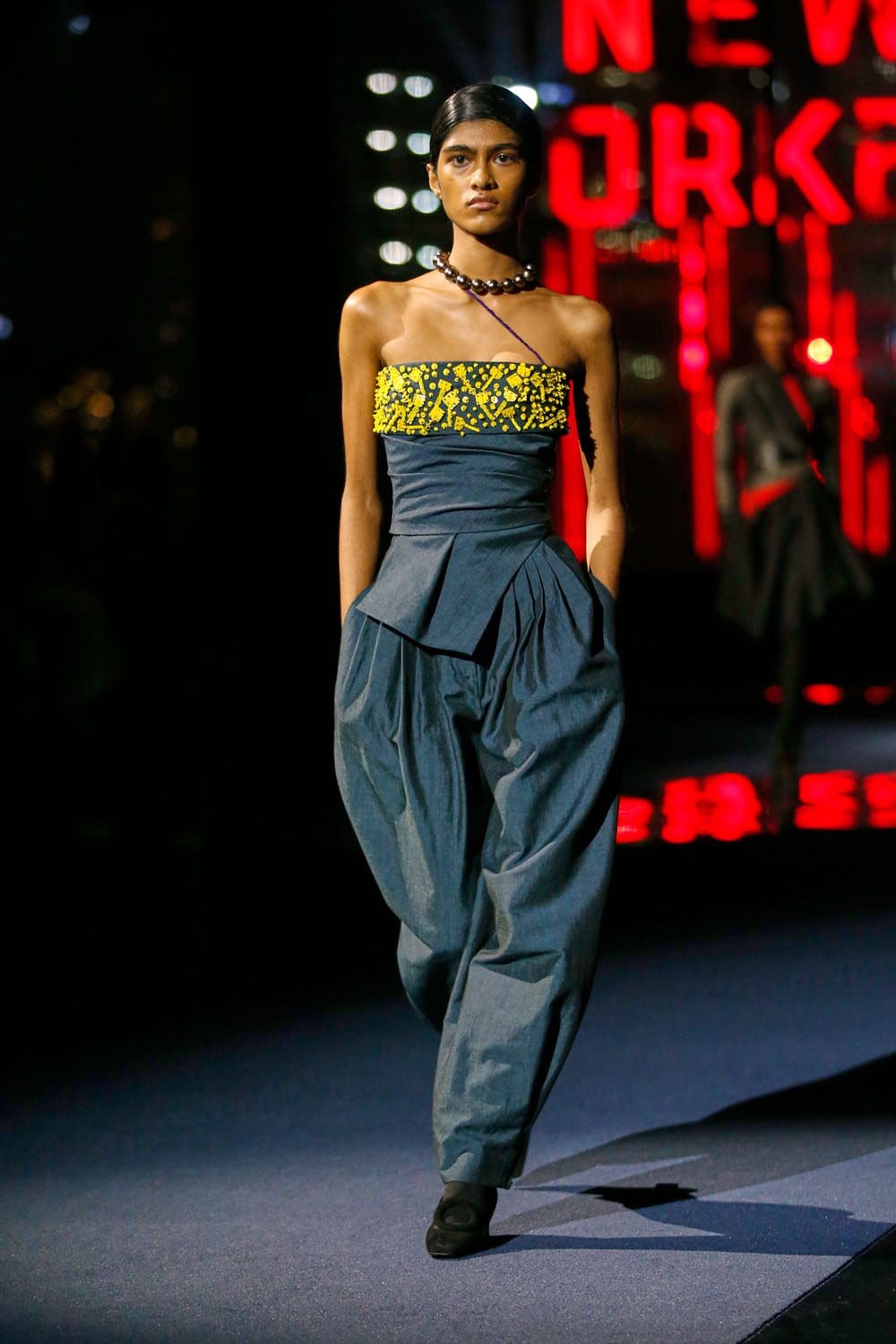 Tory Burch Fall Winter 2022-2023 by RUNWAY MAGAZINE