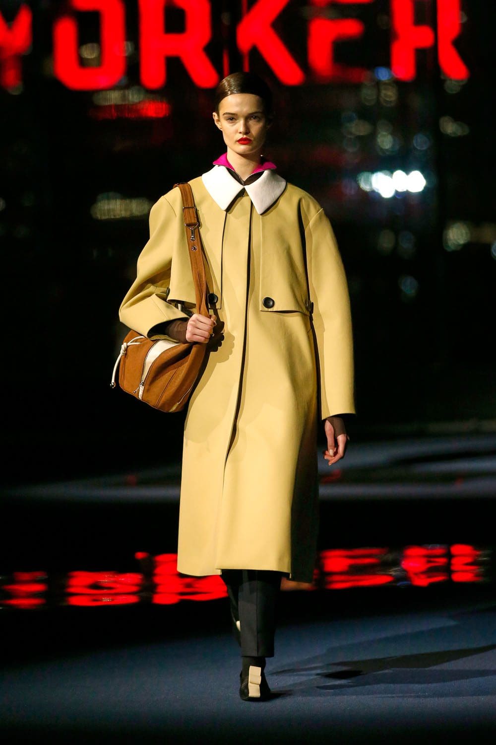 Tory Burch Fall Winter 2022-2023 by RUNWAY MAGAZINE
