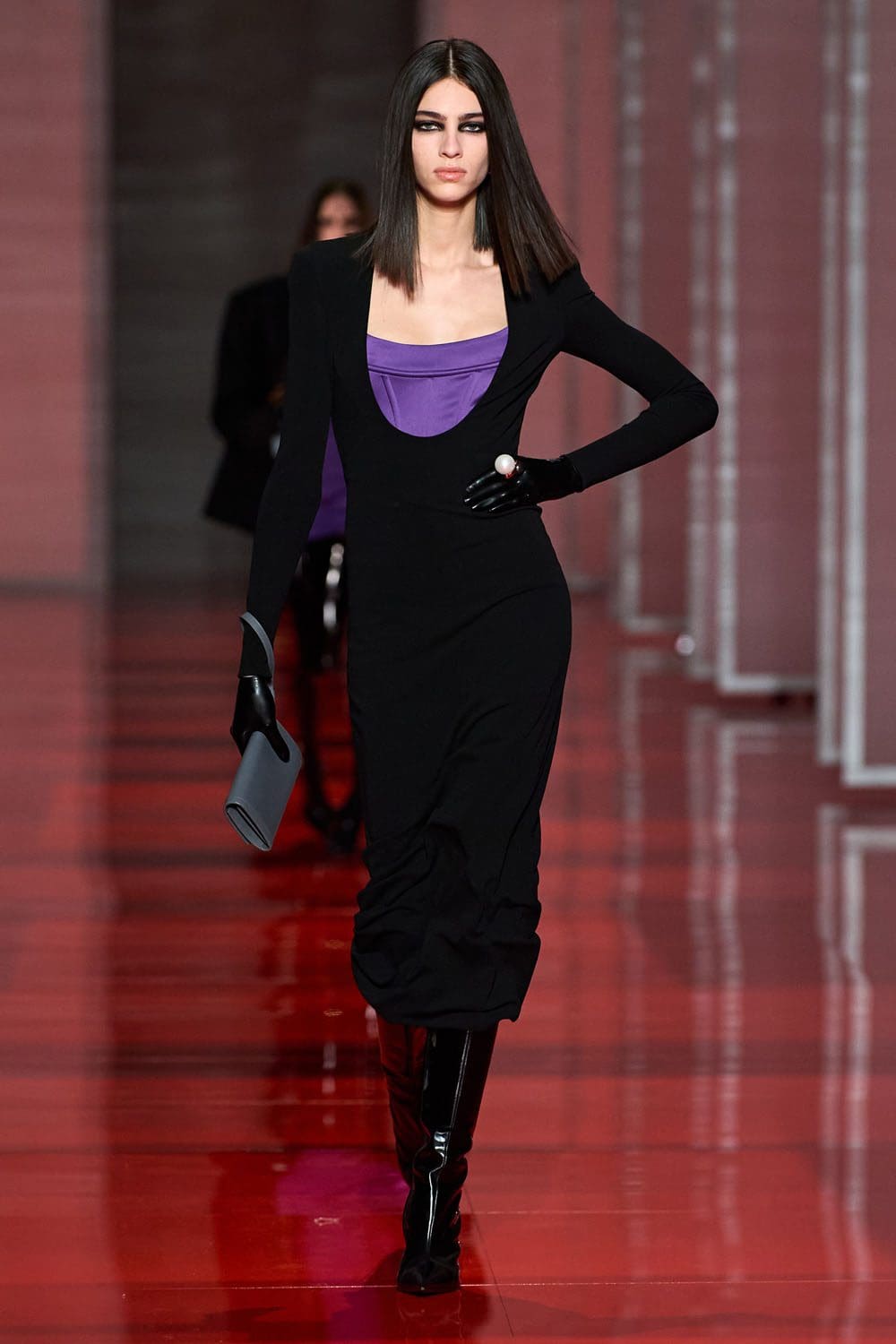 Versace Otoño Invierno 2022-2023 Milán Runway Revistas