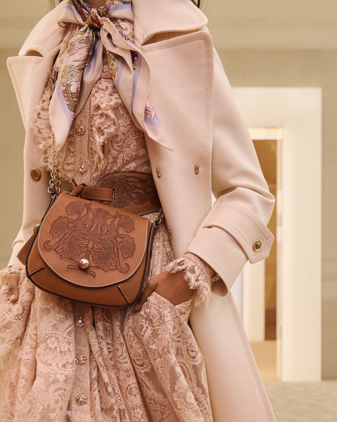 Zimmermann Fall Winter 2022-2023 Details Close Up by RUNWAY MAGAZINE