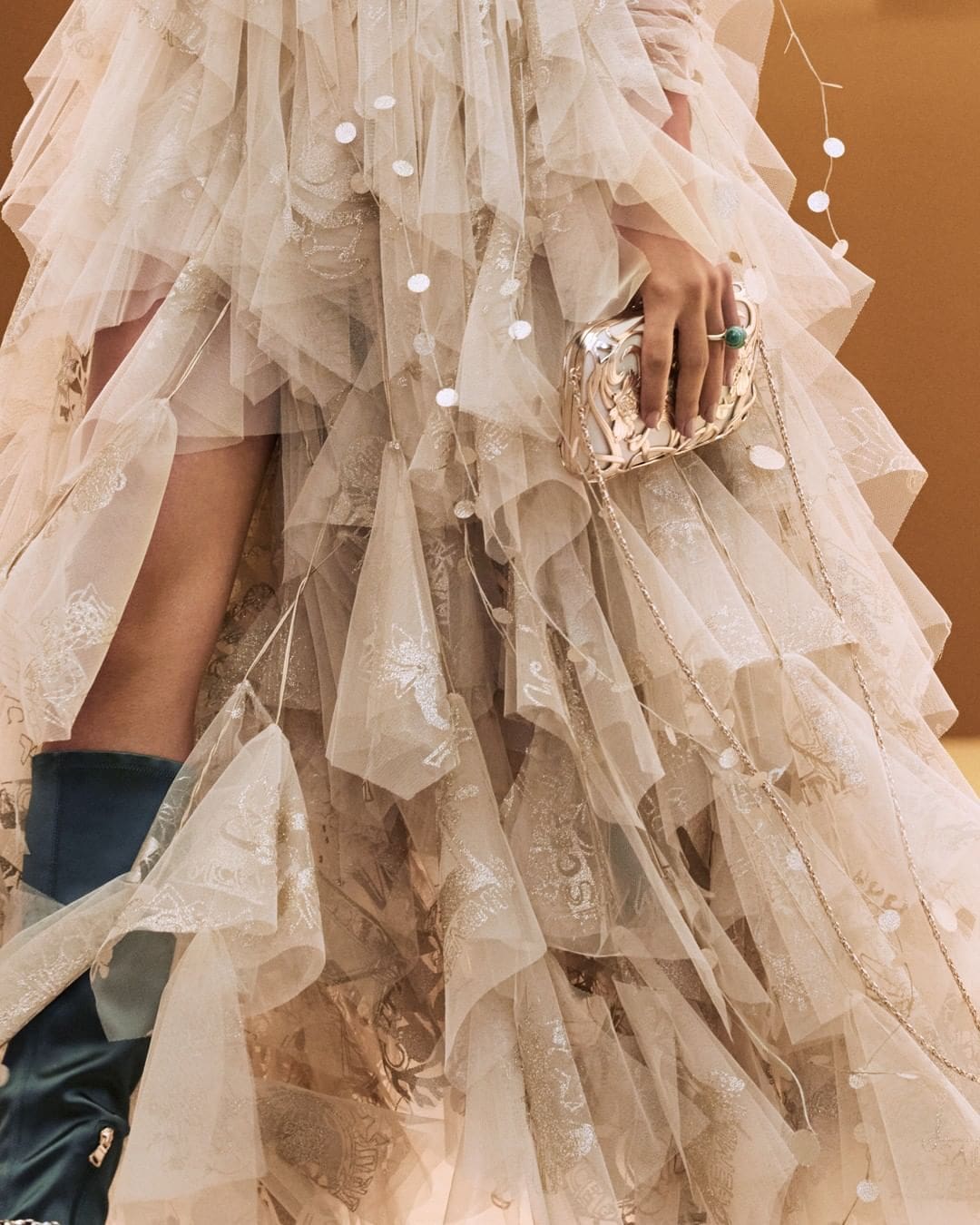 Zimmermann Fall Winter 2022-2023 Details Close Up by RUNWAY MAGAZINE