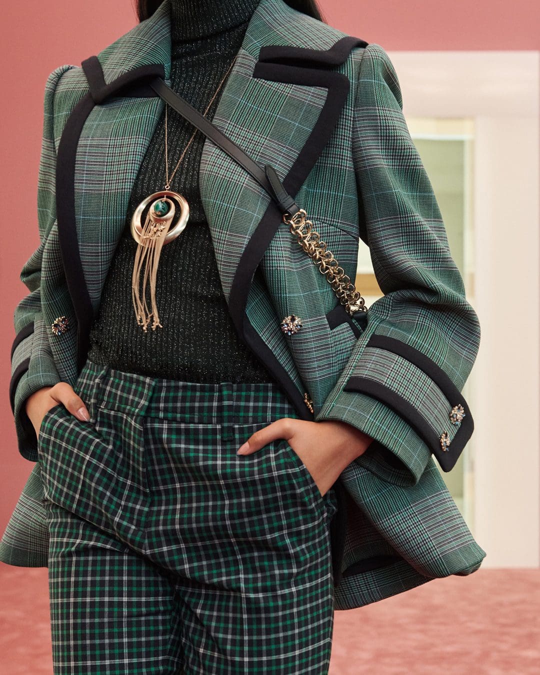 Zimmermann Fall Winter 2022-2023 Details Close Up by RUNWAY MAGAZINE