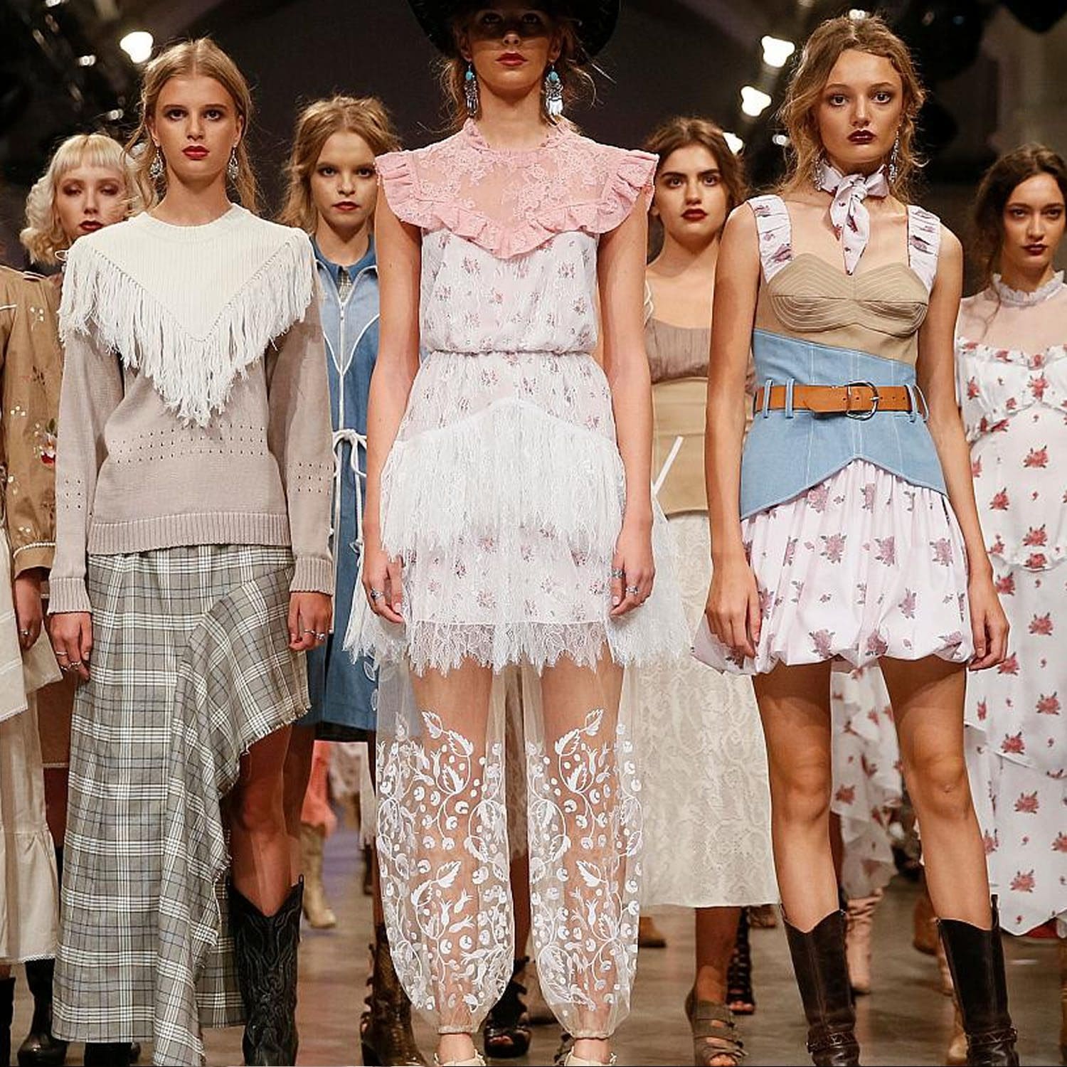 ウクライナのファッションウィーク、ウクライナ Runway、ウクライナのファッションデザイナー