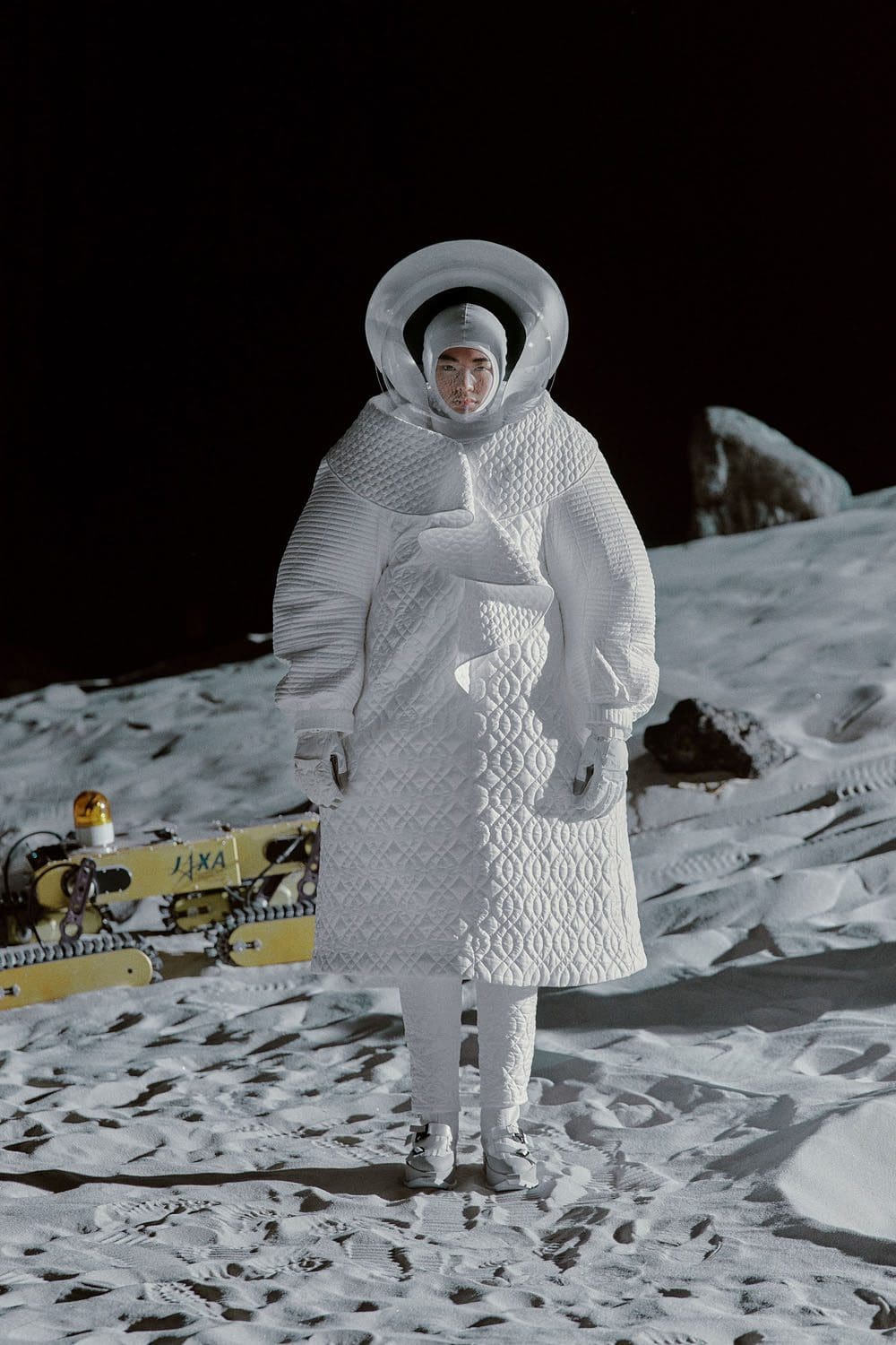 Anrealage Automne Hiver 2022-2023 Paris Runway Magazine