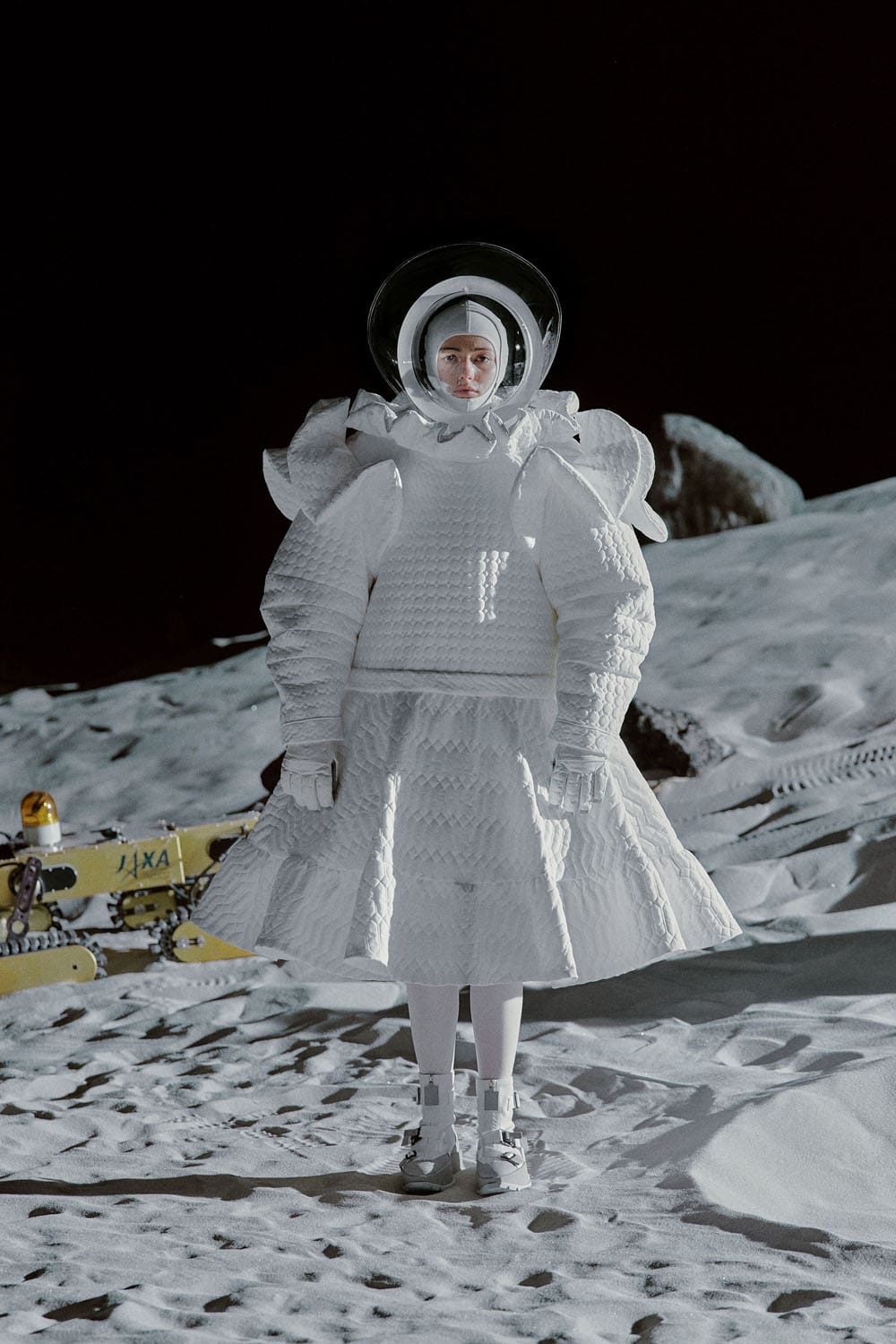 Anrealage Automne Hiver 2022-2023 Paris Runway Magazine