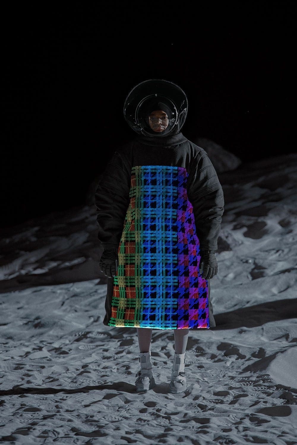Anrealage Automne Hiver 2022-2023 Paris Runway Magazine