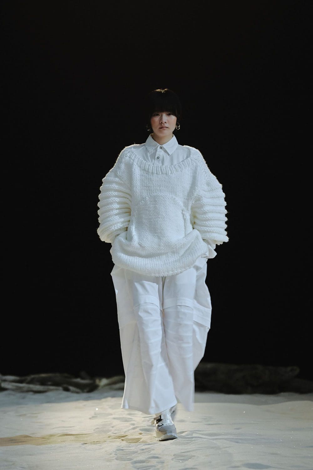 Anrealage Automne Hiver 2022-2023 Paris Runway Magazine
