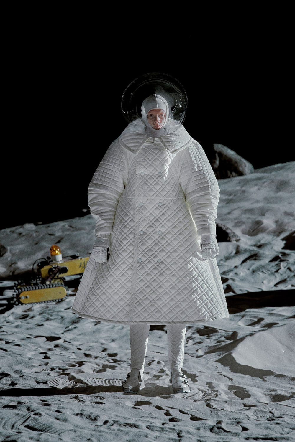Anrealage Automne Hiver 2022-2023 Paris Runway Magazine