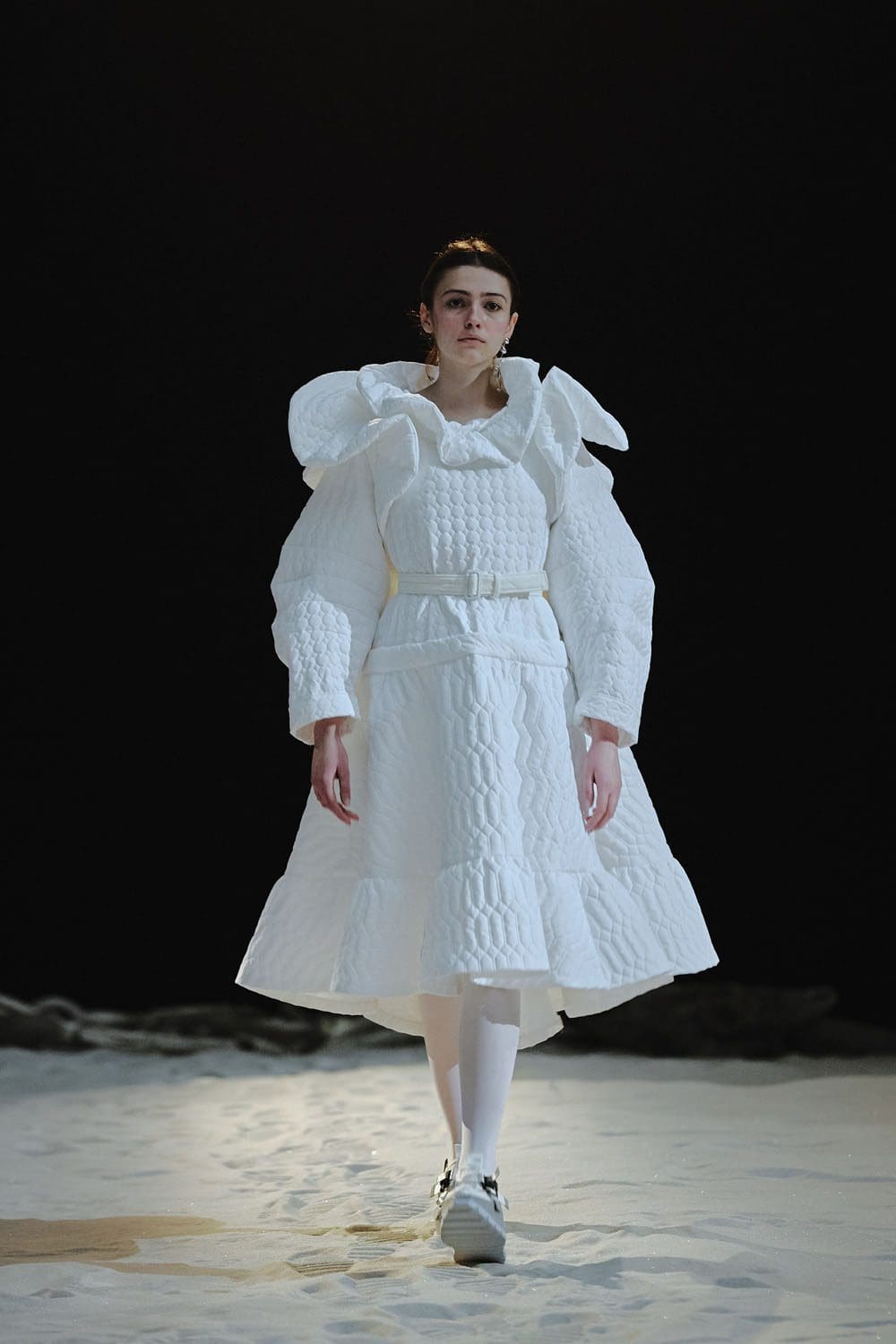 Anrealage Automne Hiver 2022-2023 Paris Runway Magazine