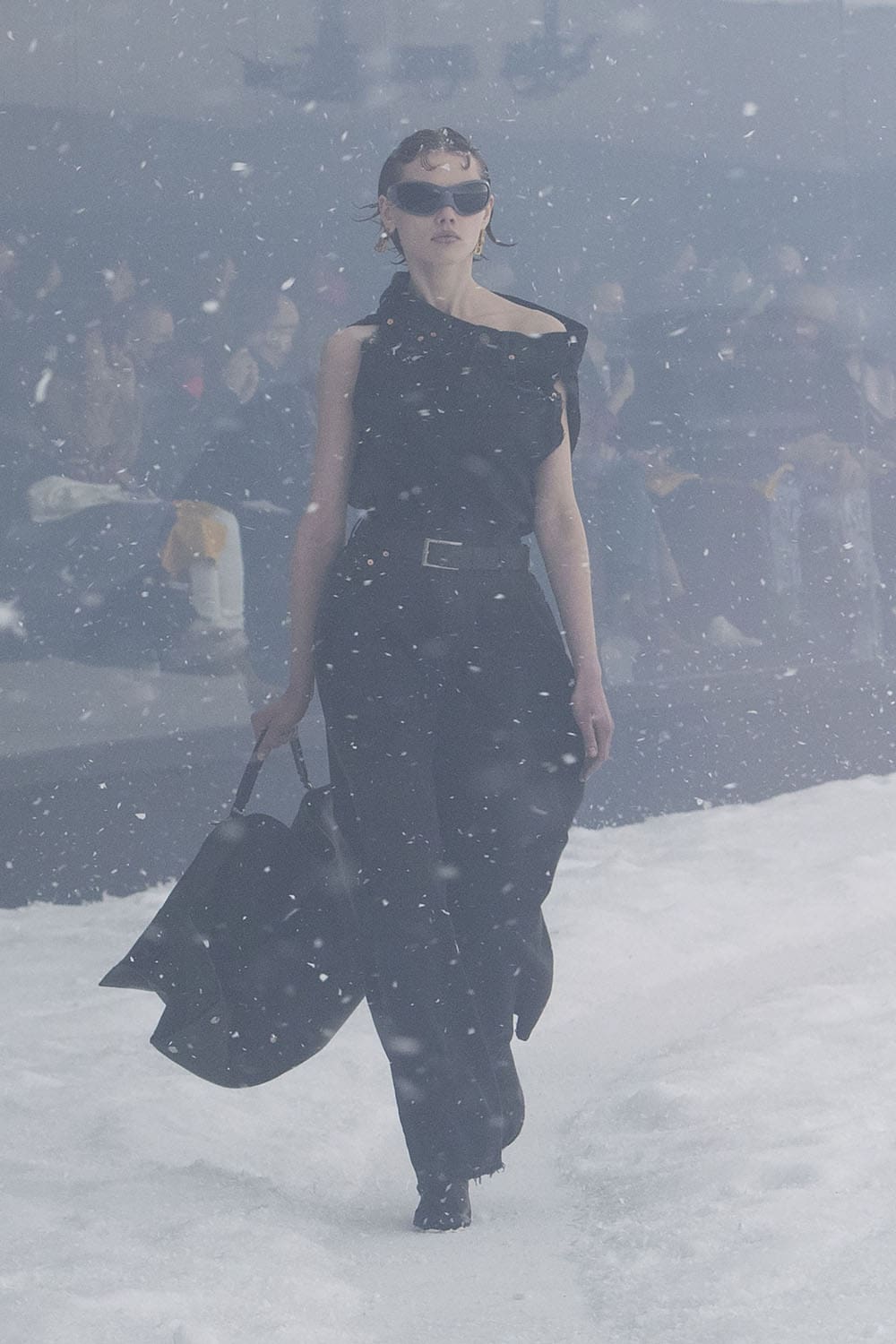 Balenciaga Fall Winter 2022-2023 Paris Runway Magazine