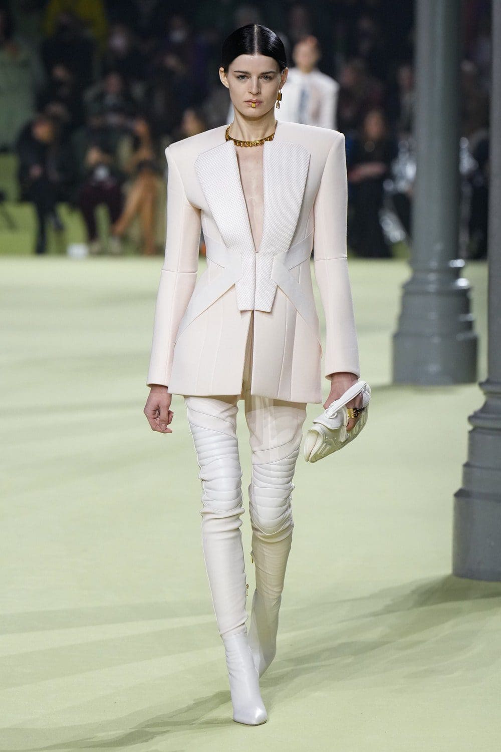 Balmain 2022 秋冬系列-2023 巴黎 Runway 杂志