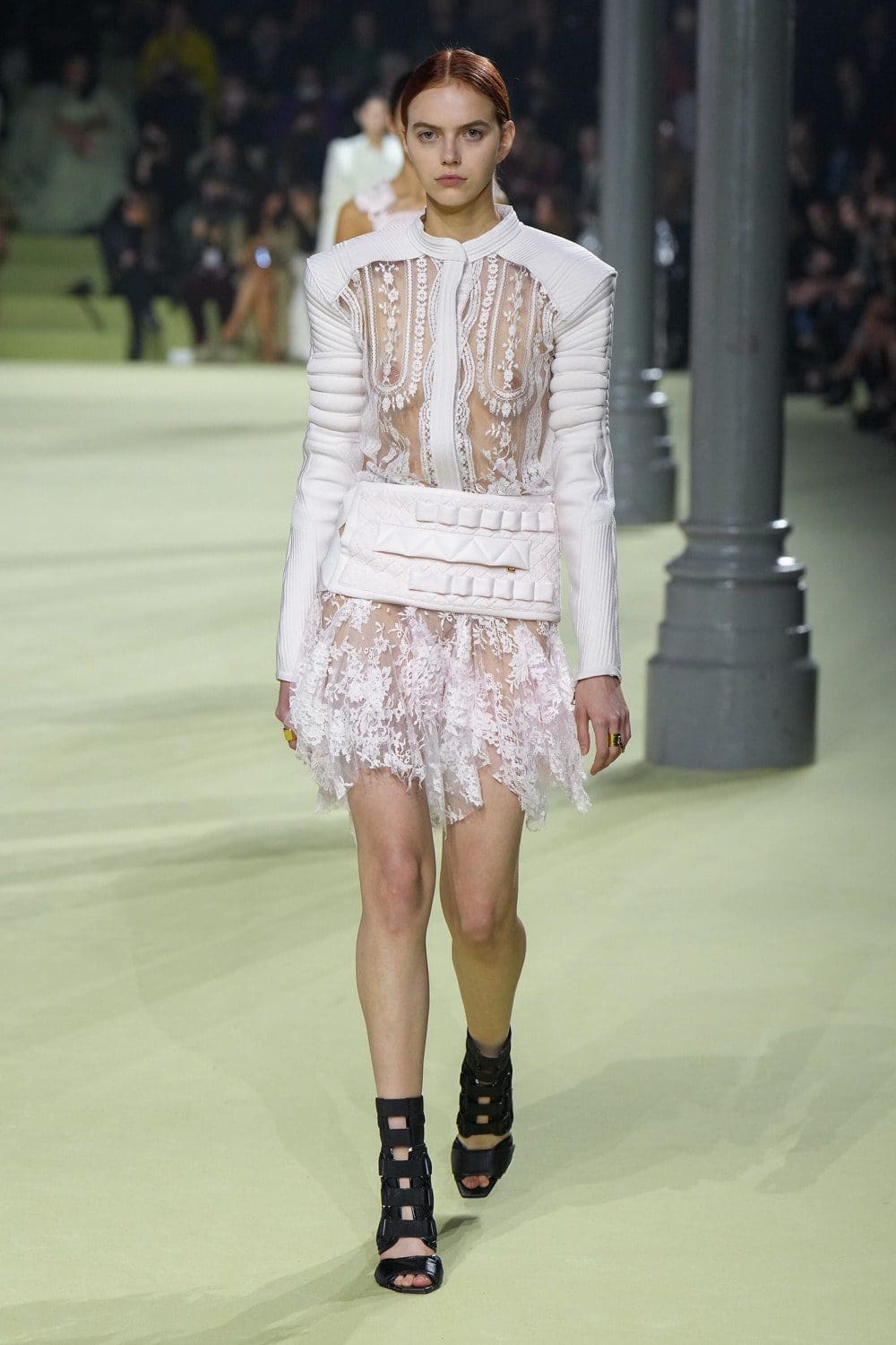 Balmain 2022 秋冬系列-2023 巴黎 Runway 杂志