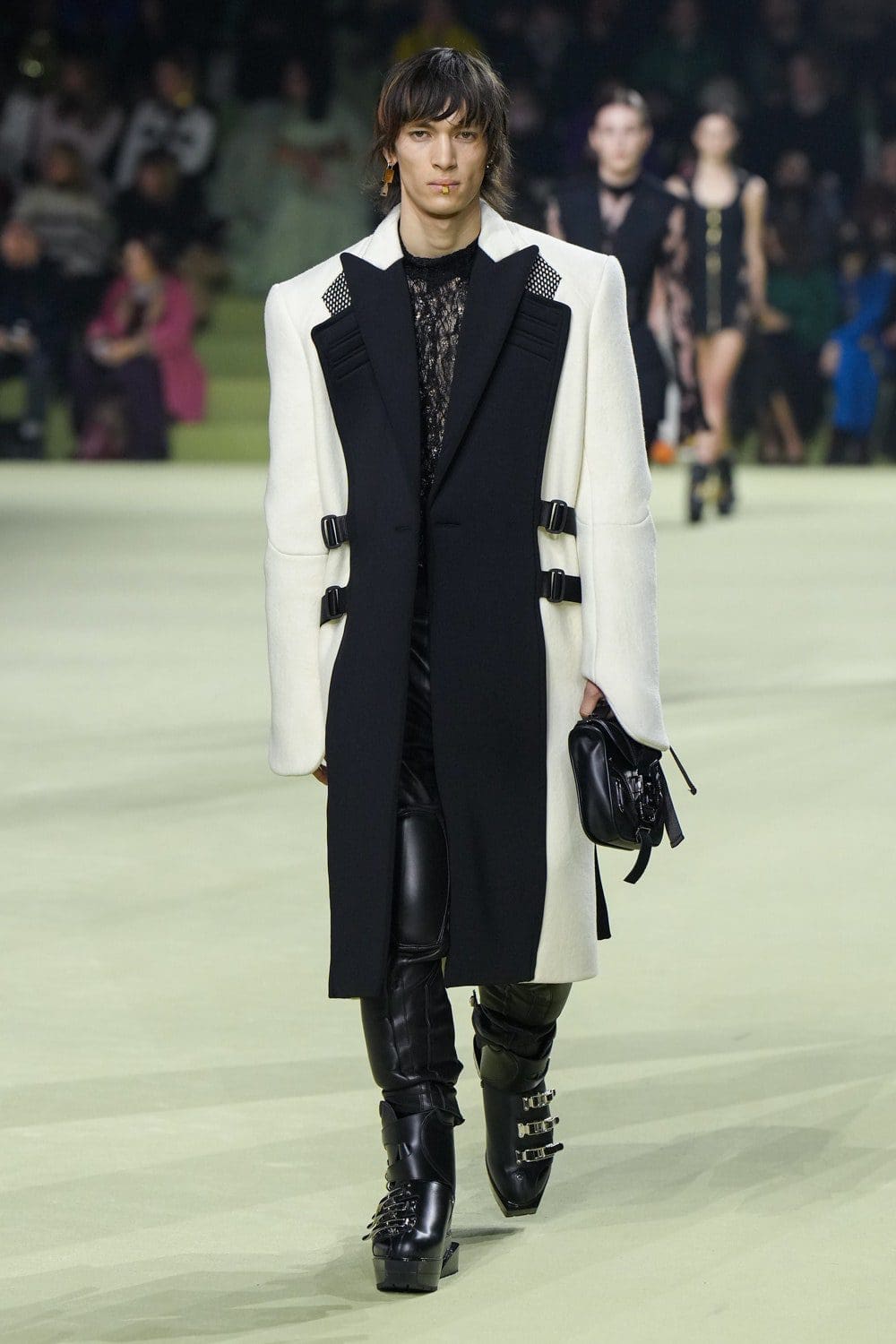 Balmain 2022 秋冬系列-2023 巴黎 Runway 杂志