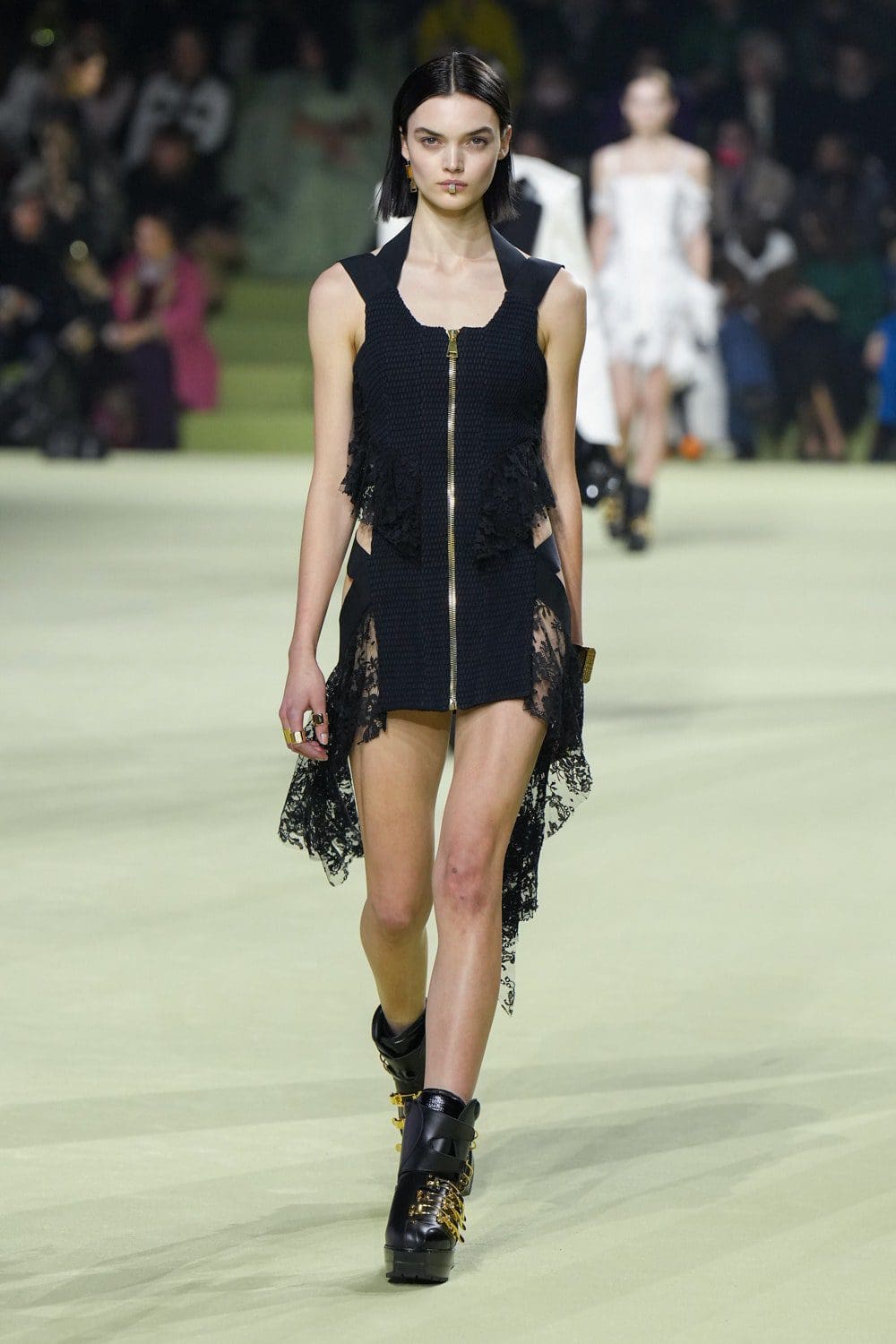 Balmain 2022 秋冬系列-2023 巴黎 Runway 杂志
