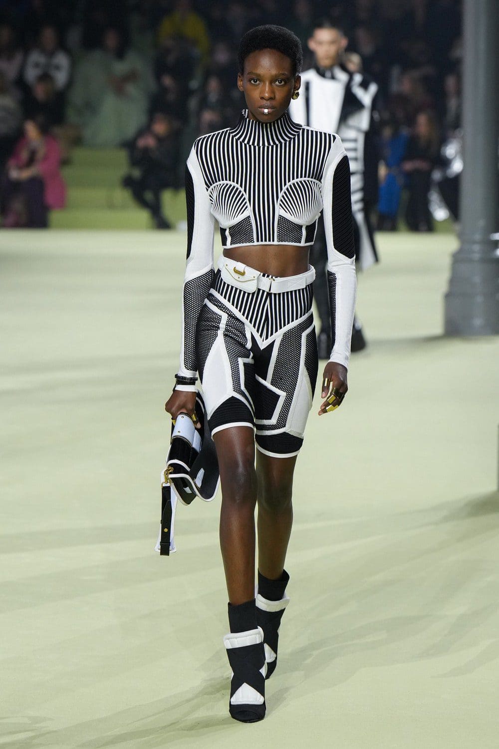Balmain 2022 秋冬系列-2023 巴黎 Runway 杂志