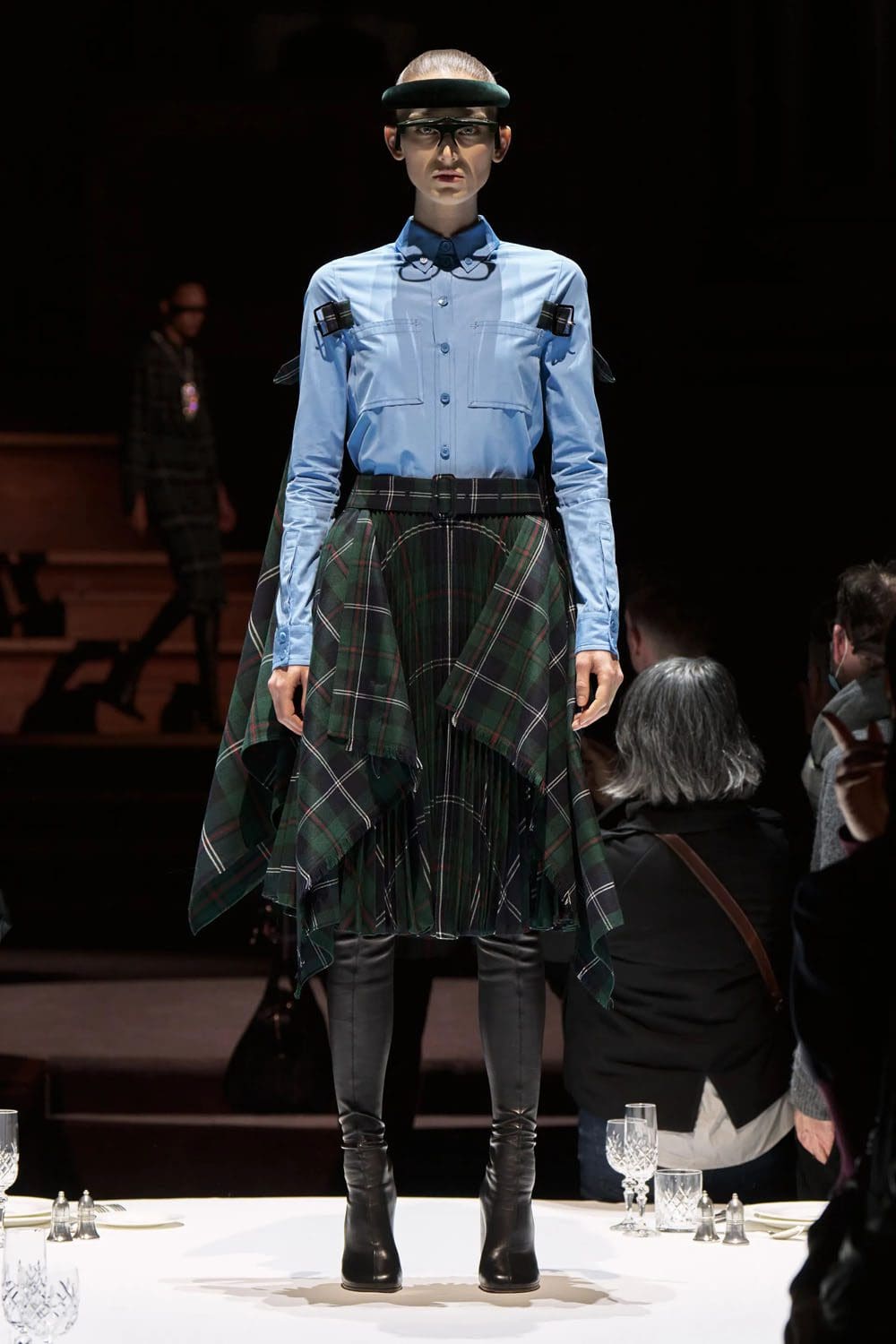 Burberry Otoño Invierno 2022-2023 Londres Runway Revistas