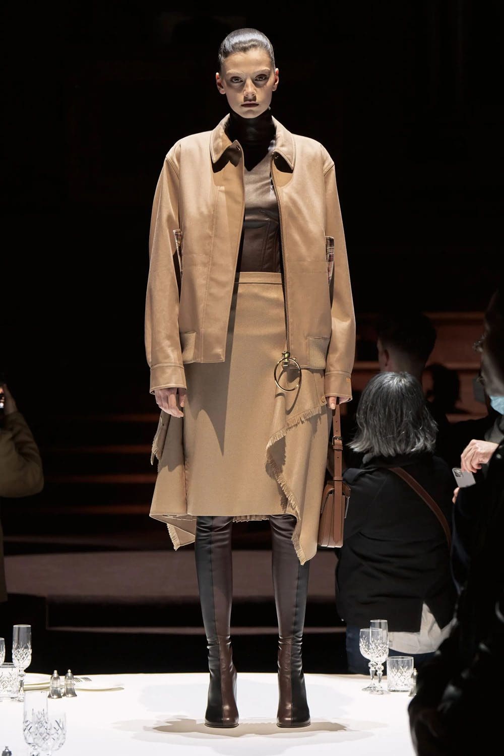 Burberry Otoño Invierno 2022-2023 Londres Runway Revistas