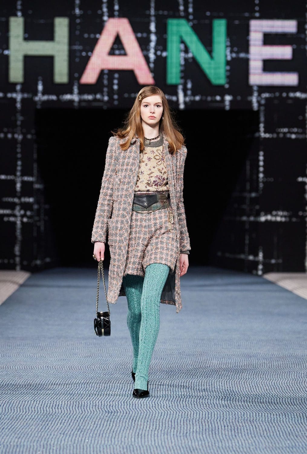 Chanel Herbst Winter 2022-2023 Paris Runway Magazin