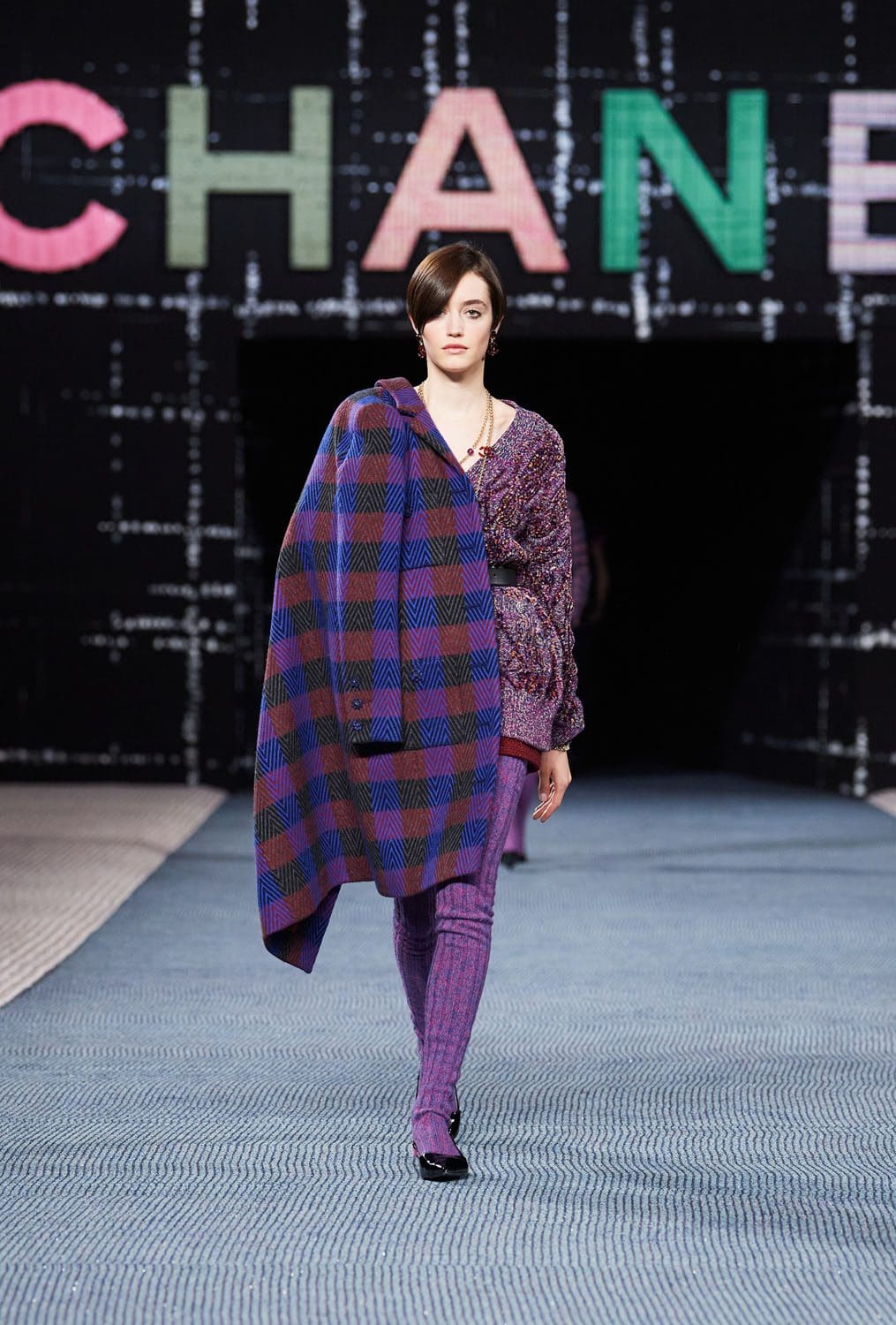 Chanel Herbst Winter 2022-2023 Paris Runway Magazin