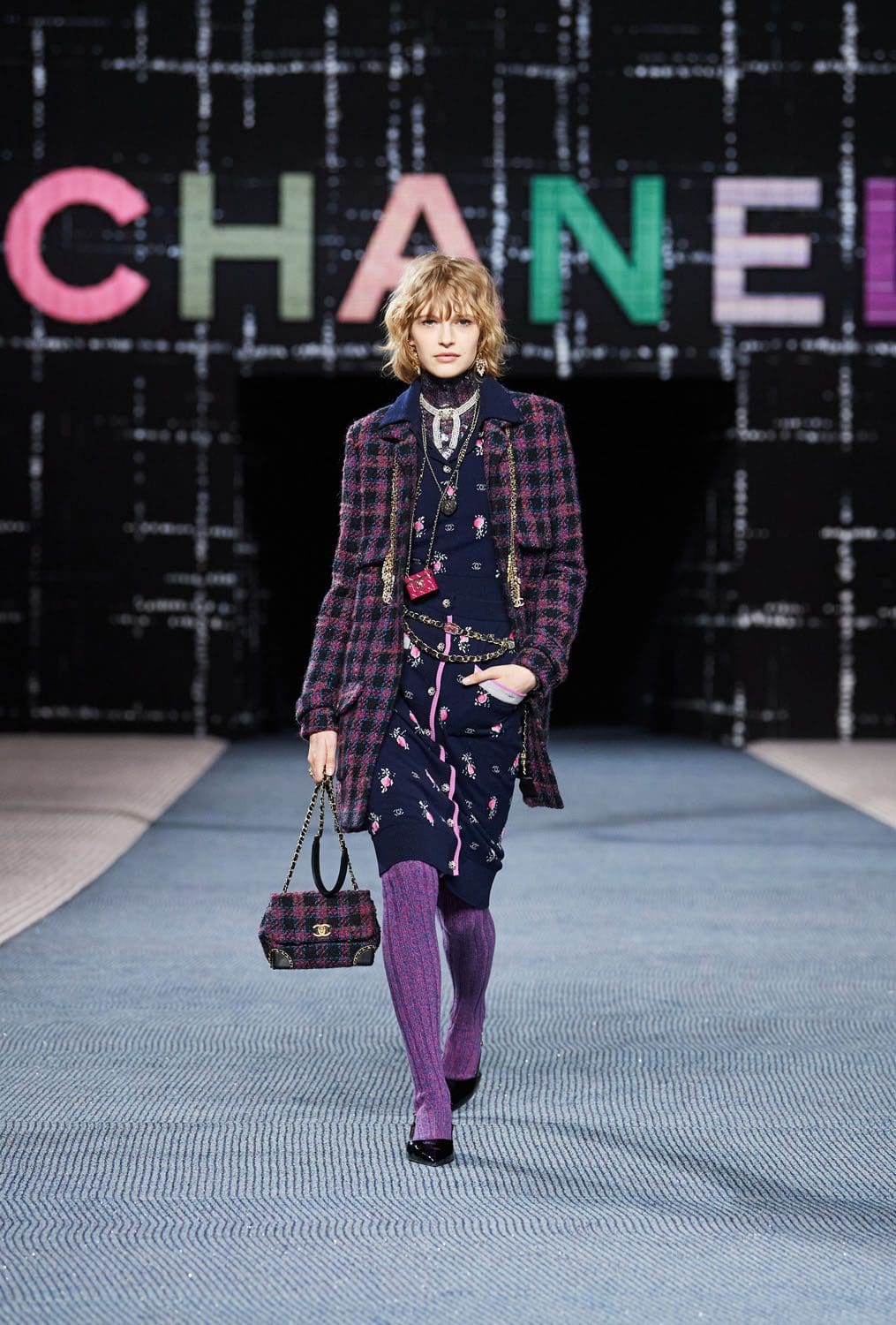 Chanel Herbst Winter 2022-2023 Paris Runway Magazin