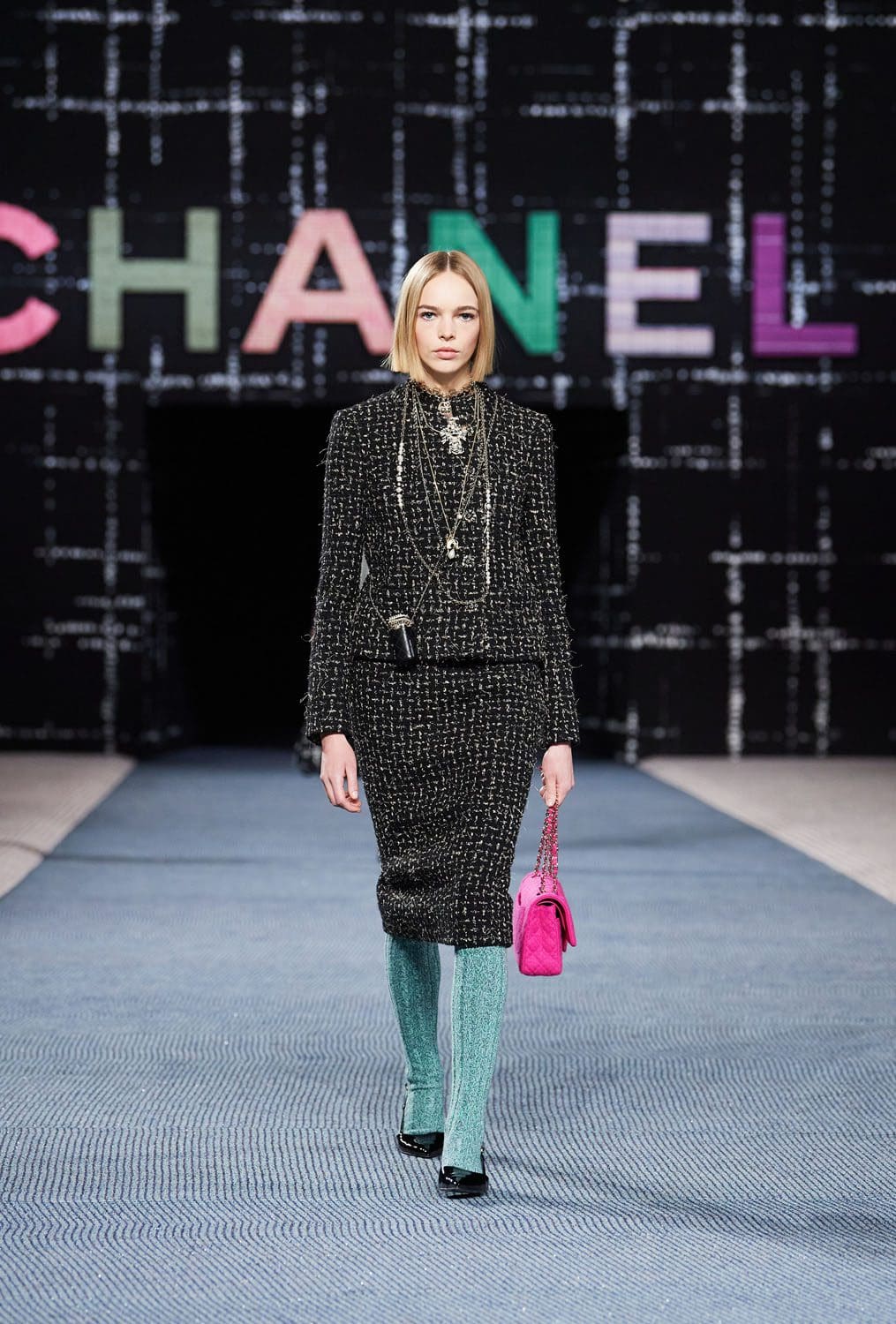 Chanel Herbst Winter 2022-2023 Paris Runway Magazin