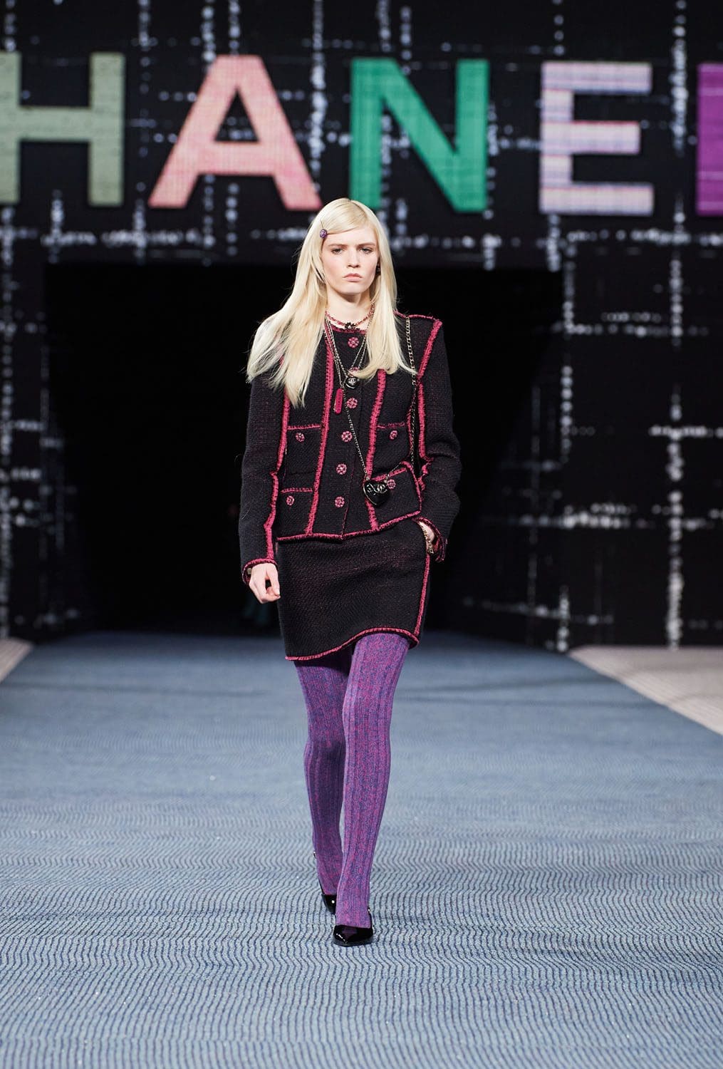 Chanel Herbst Winter 2022-2023 Paris Runway Magazin