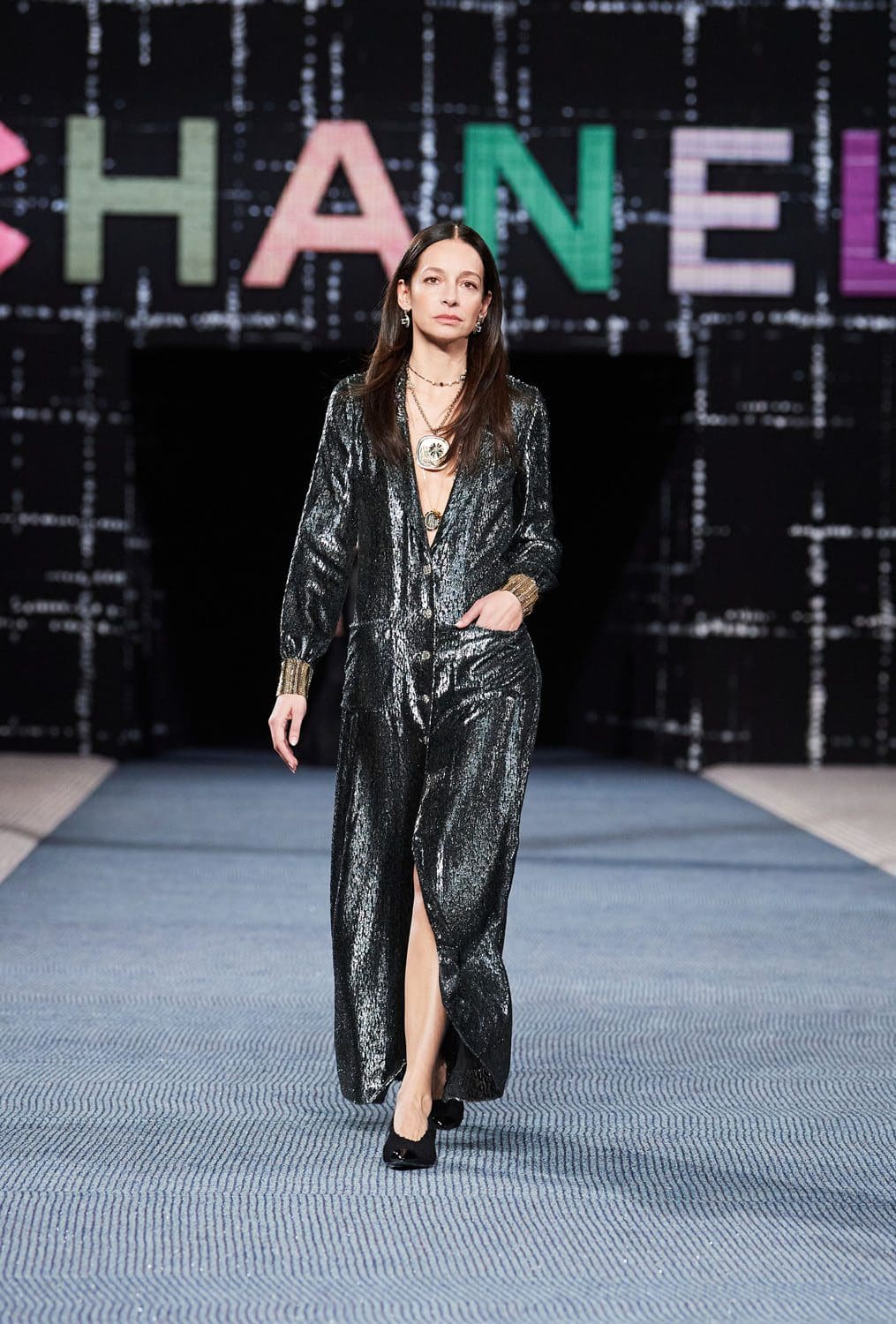 Chanel Herbst Winter 2022-2023 Paris Runway Magazin