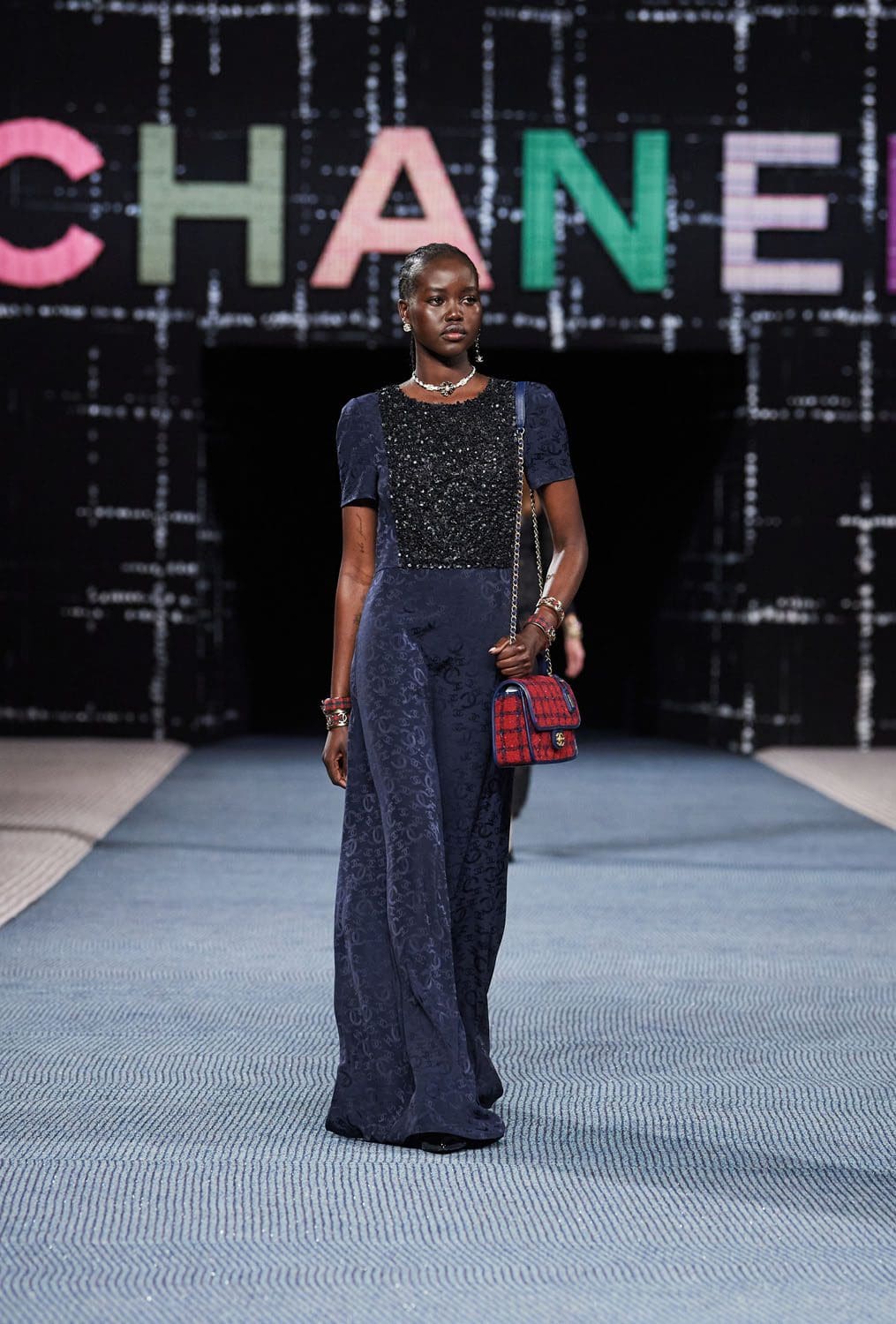 Chanel Herbst Winter 2022-2023 Paris Runway Magazin