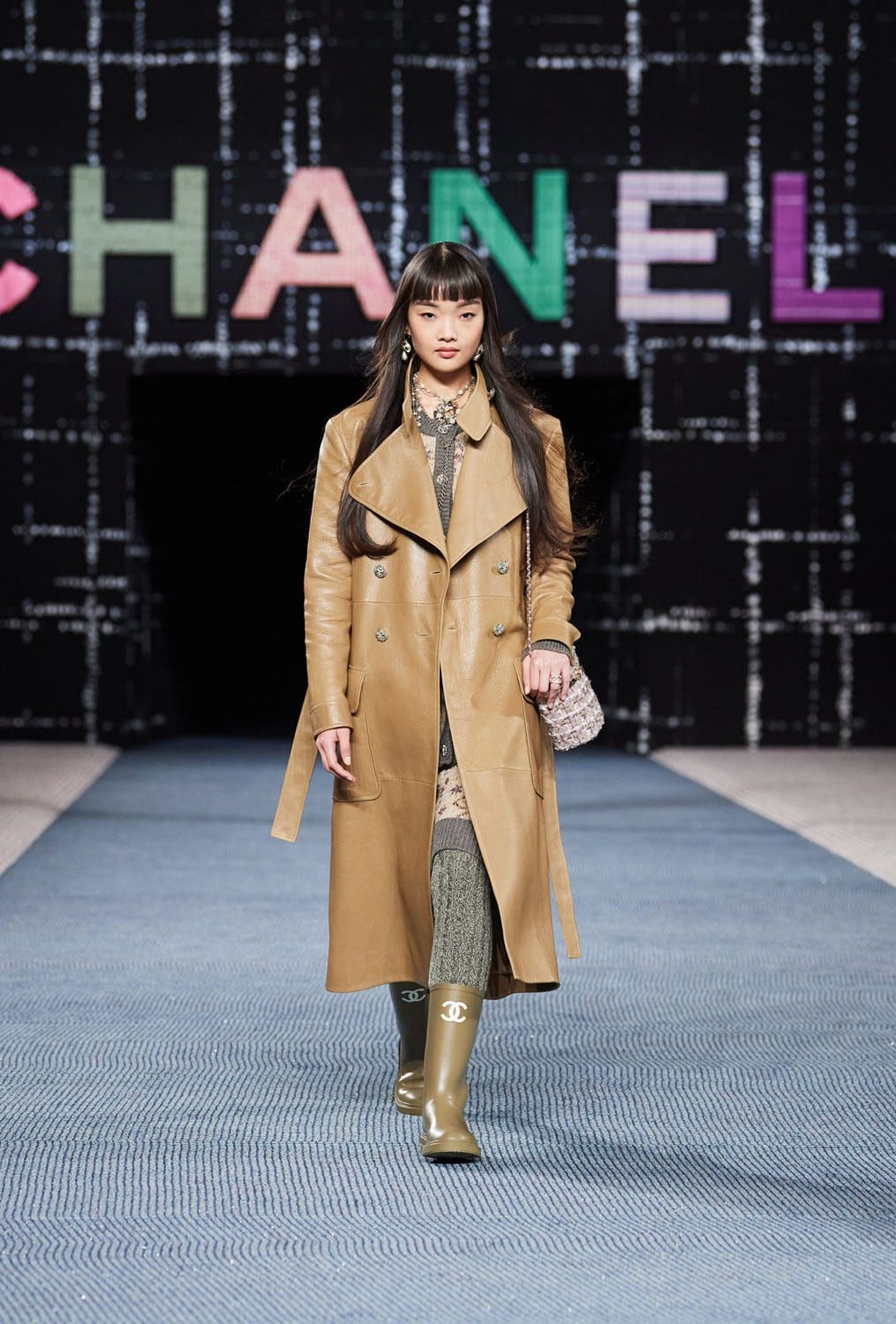 Chanel Herbst Winter 2022-2023 Paris Runway Magazin
