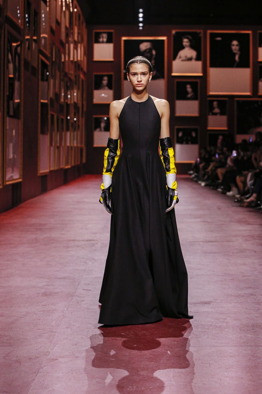 Dior Women Fall Winter 2022-2023 Paris Runway Magazine