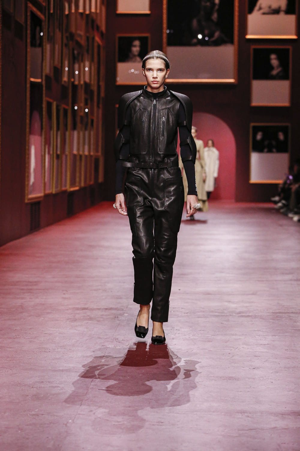 Dior Women Fall Winter 2022-2023 Paris Runway Magazine