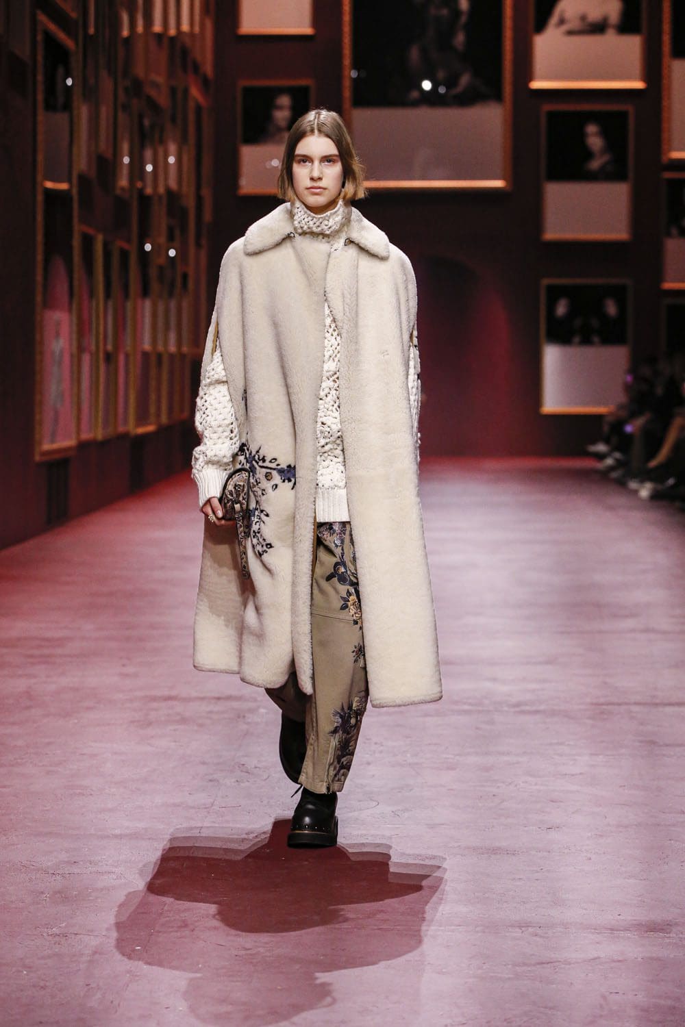 Dior Women Fall Winter 2022-2023 Paris Runway Magazine