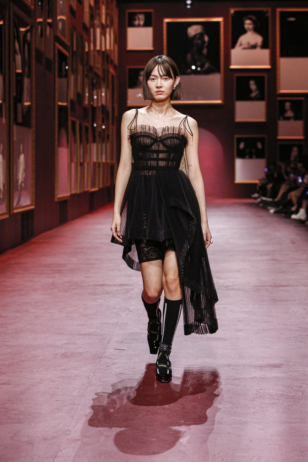 Dior Women Fall Winter 2022-2023 Paris Runway Magazine