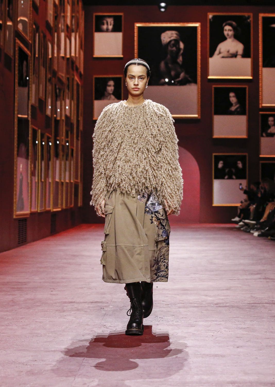Dior Women Fall Winter 2022-2023 Paris Runway Magazine