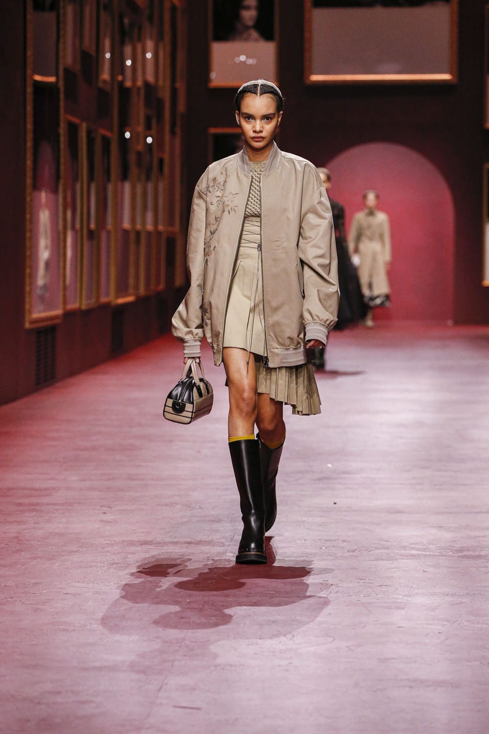 Dior Women Fall Winter 2022-2023 Paris Runway Magazine
