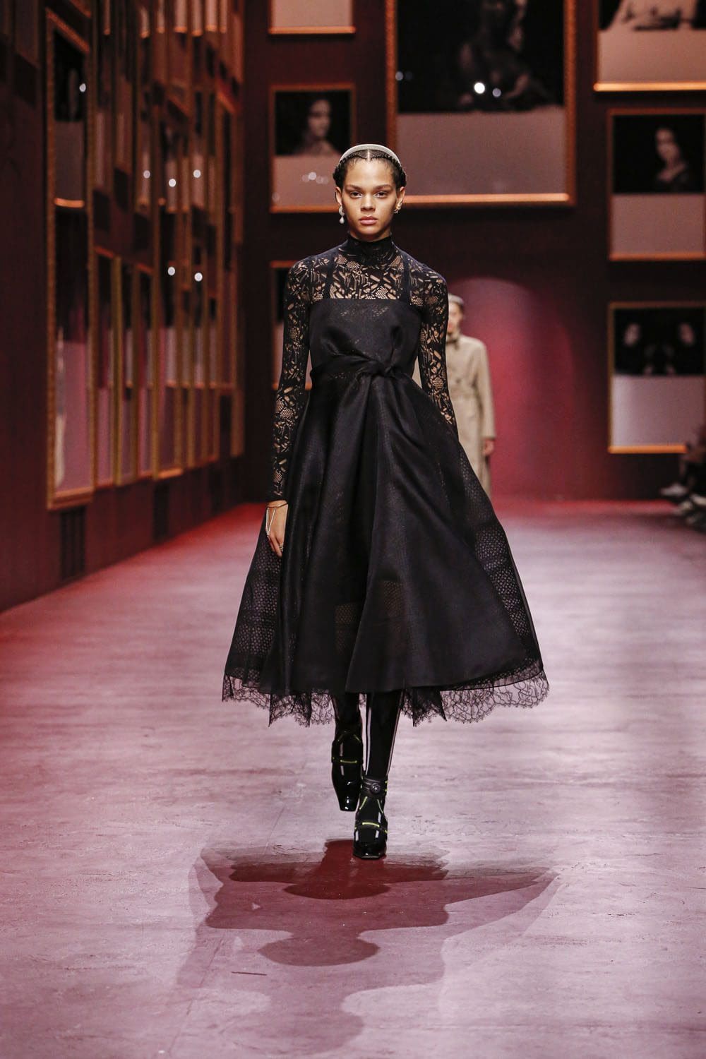 Dior Women Fall Winter 2022-2023 Paris Runway Magazine