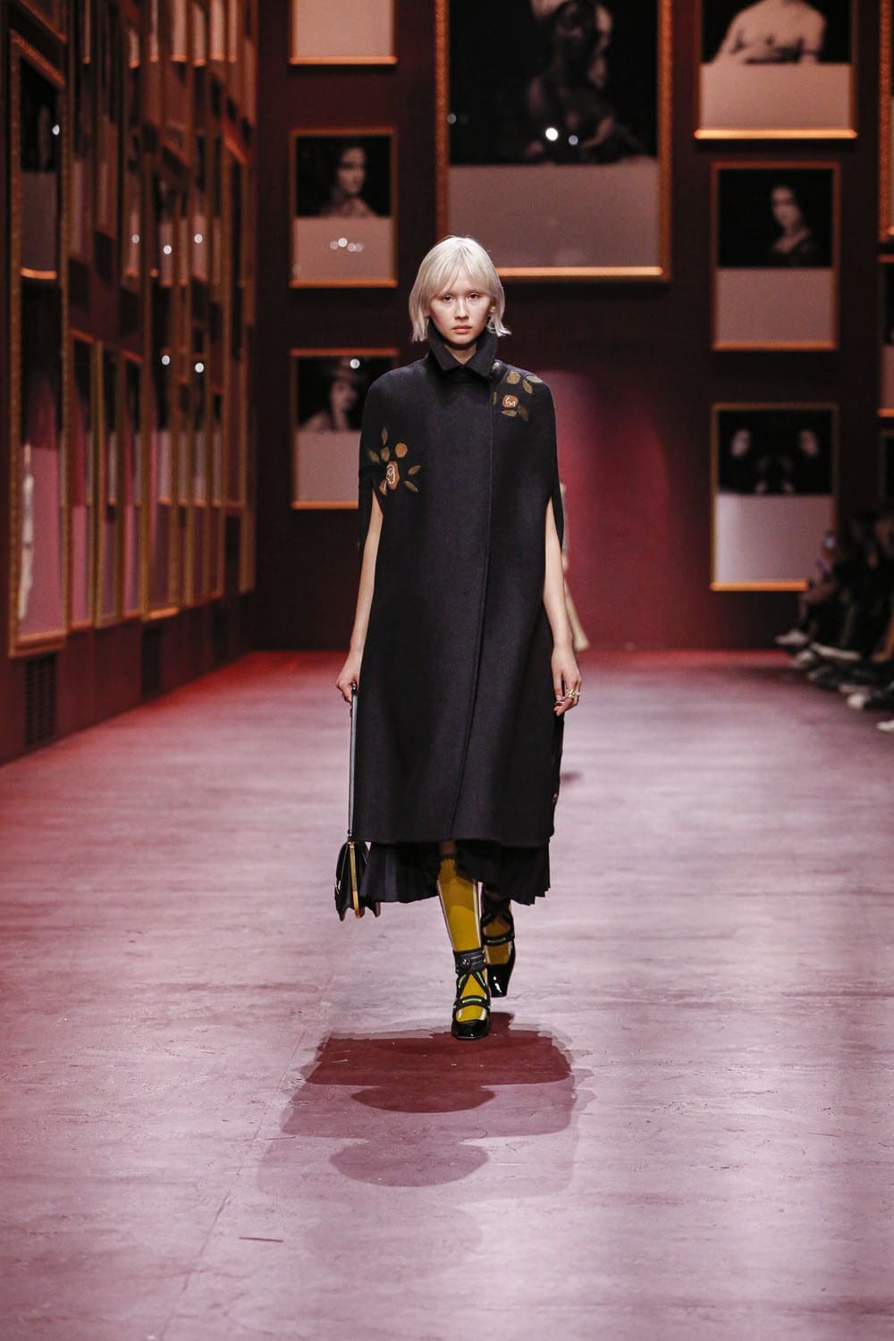 Dior Women Fall Winter 2022-2023 Paris Runway Magazine