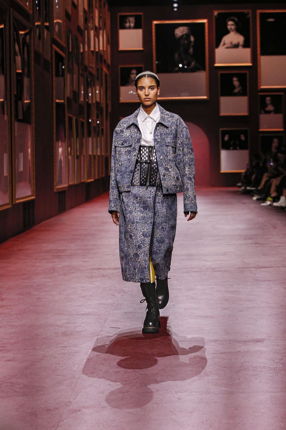 Dior Women Fall Winter 2022-2023 Paris Runway Magazine
