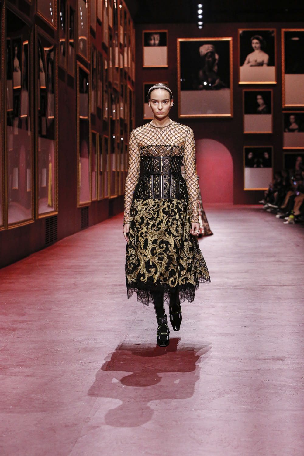 Dior Women Fall Winter 2022-2023 Paris Runway Magazine