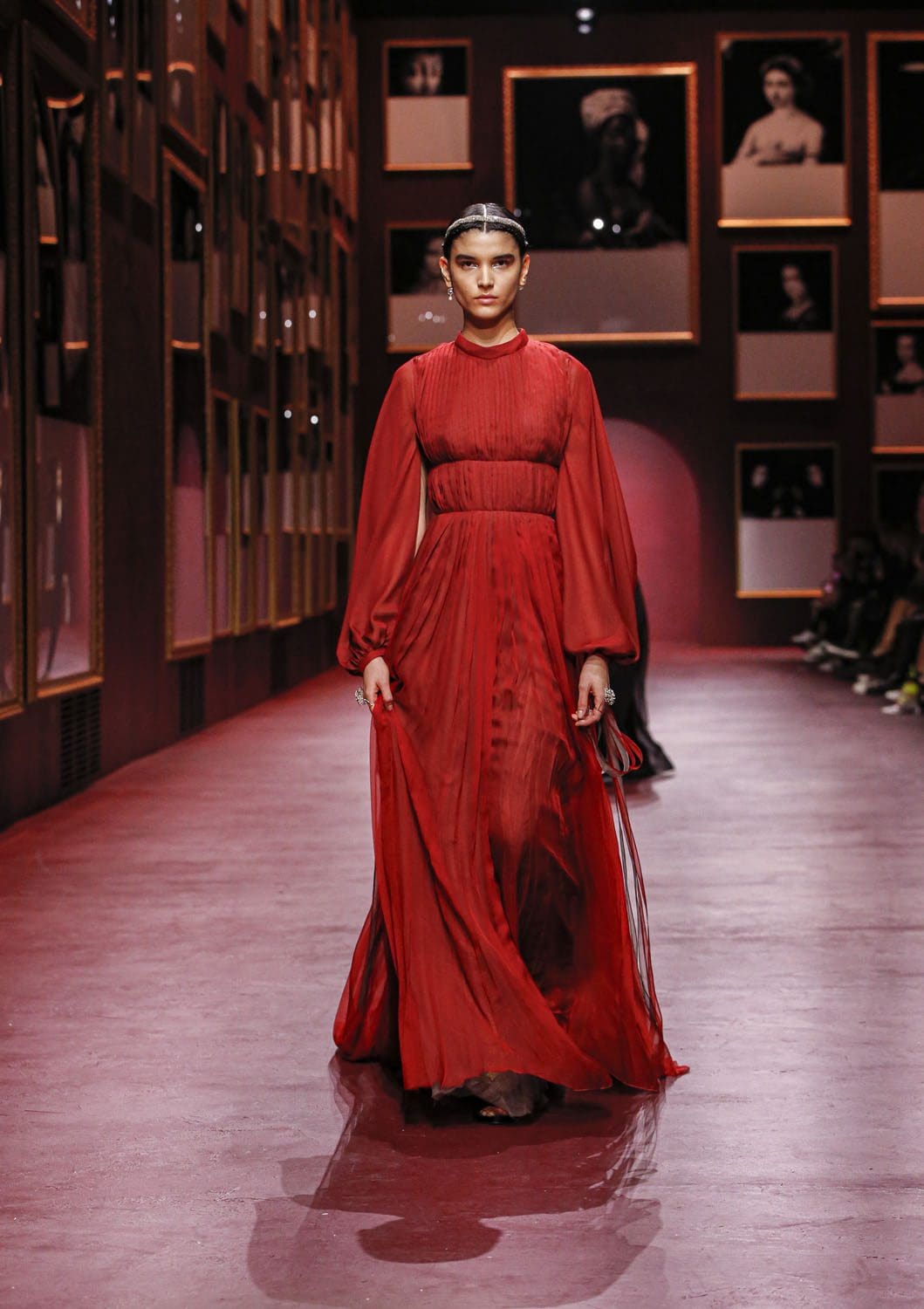 Dior Women Fall Winter 2022-2023 Paris Runway Magazine