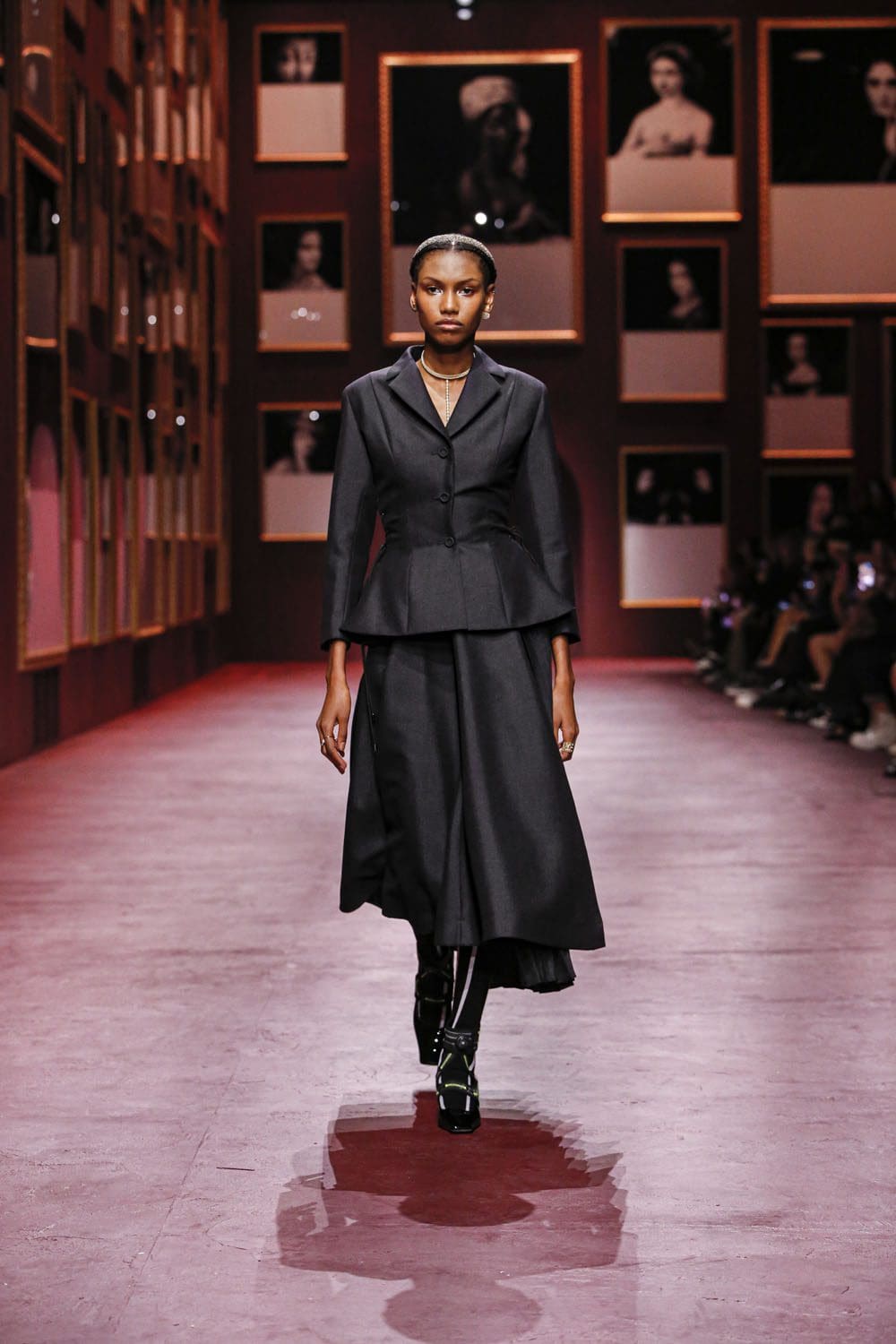 Dior Women Fall Winter 2022-2023 Paris Runway Magazine
