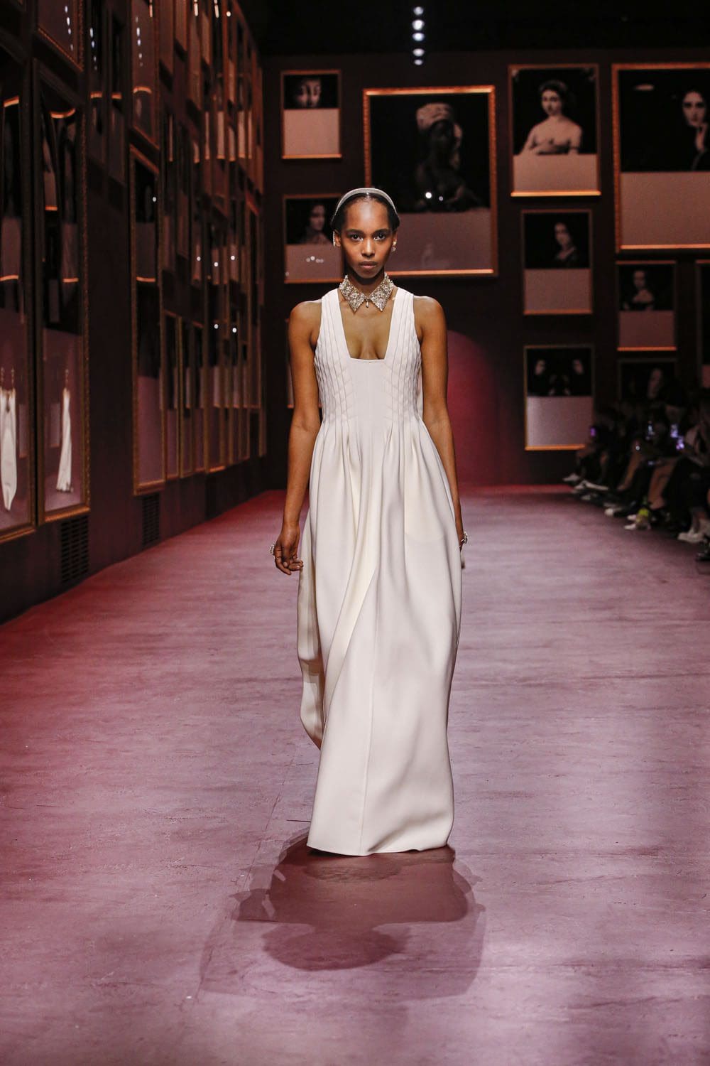 Dior Women Fall Winter 2022-2023 Paris Runway Magazine
