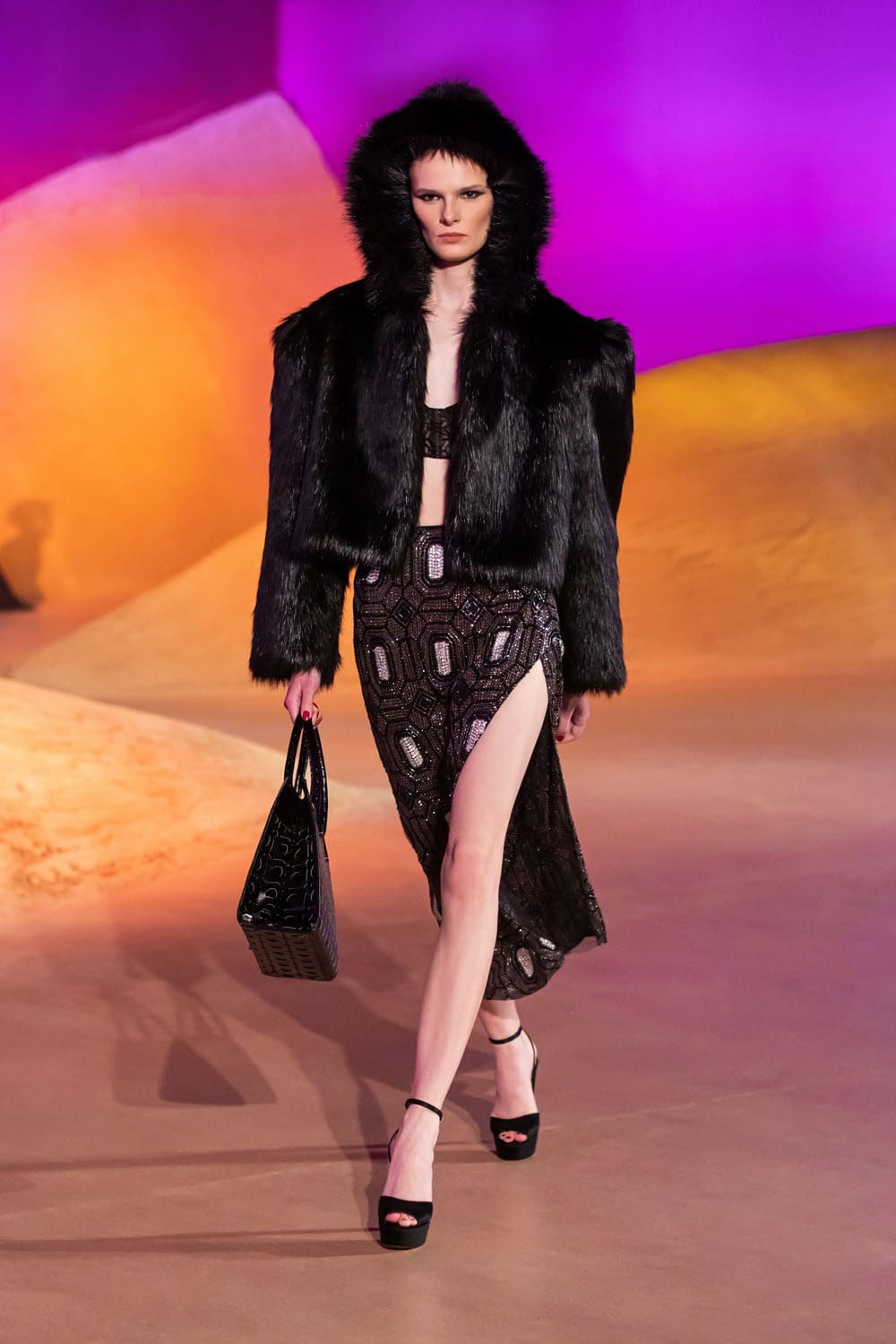 Georges Hobeika Automne Hiver 2022-2023 Paris Runway Magazine