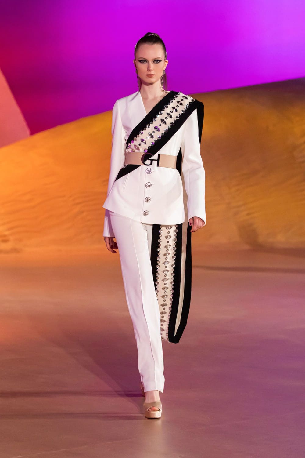 Georges Hobeika Automne Hiver 2022-2023 Paris Runway Magazine