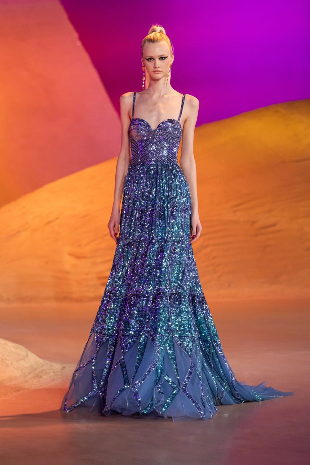 Georges Hobeika Automne Hiver 2022-2023 Paris Runway Magazine