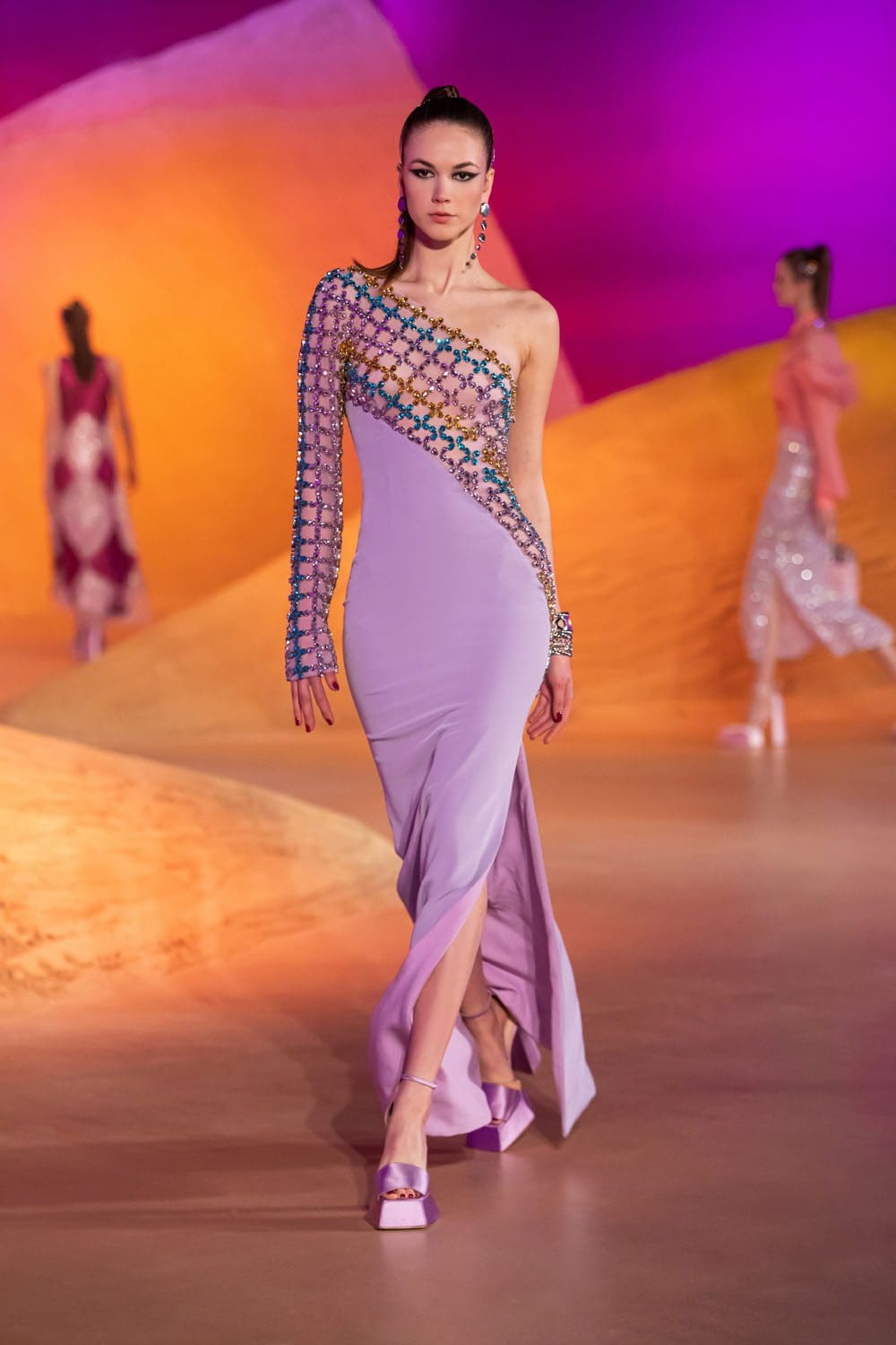 Georges Hobeika Automne Hiver 2022-2023 Paris Runway Magazine